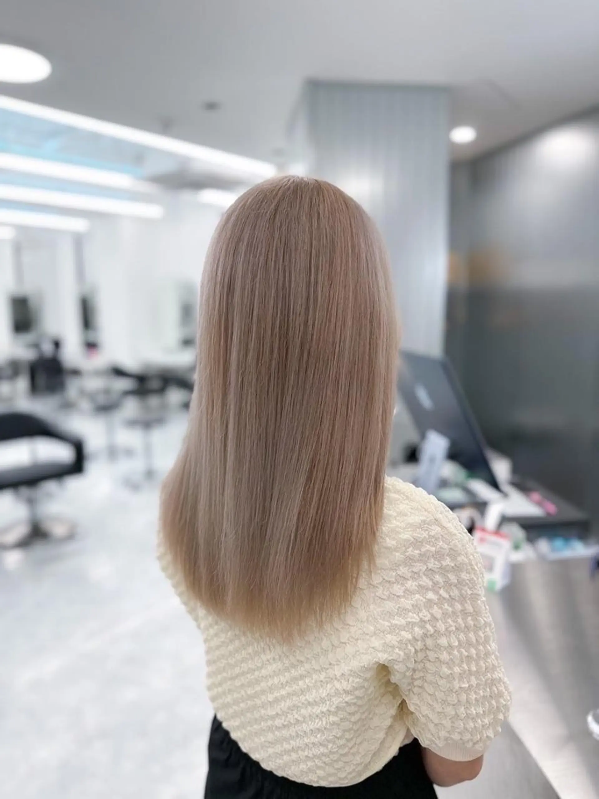 カラー 韓国上品ヘア🤍 ARISA🤍のヘアスタイル