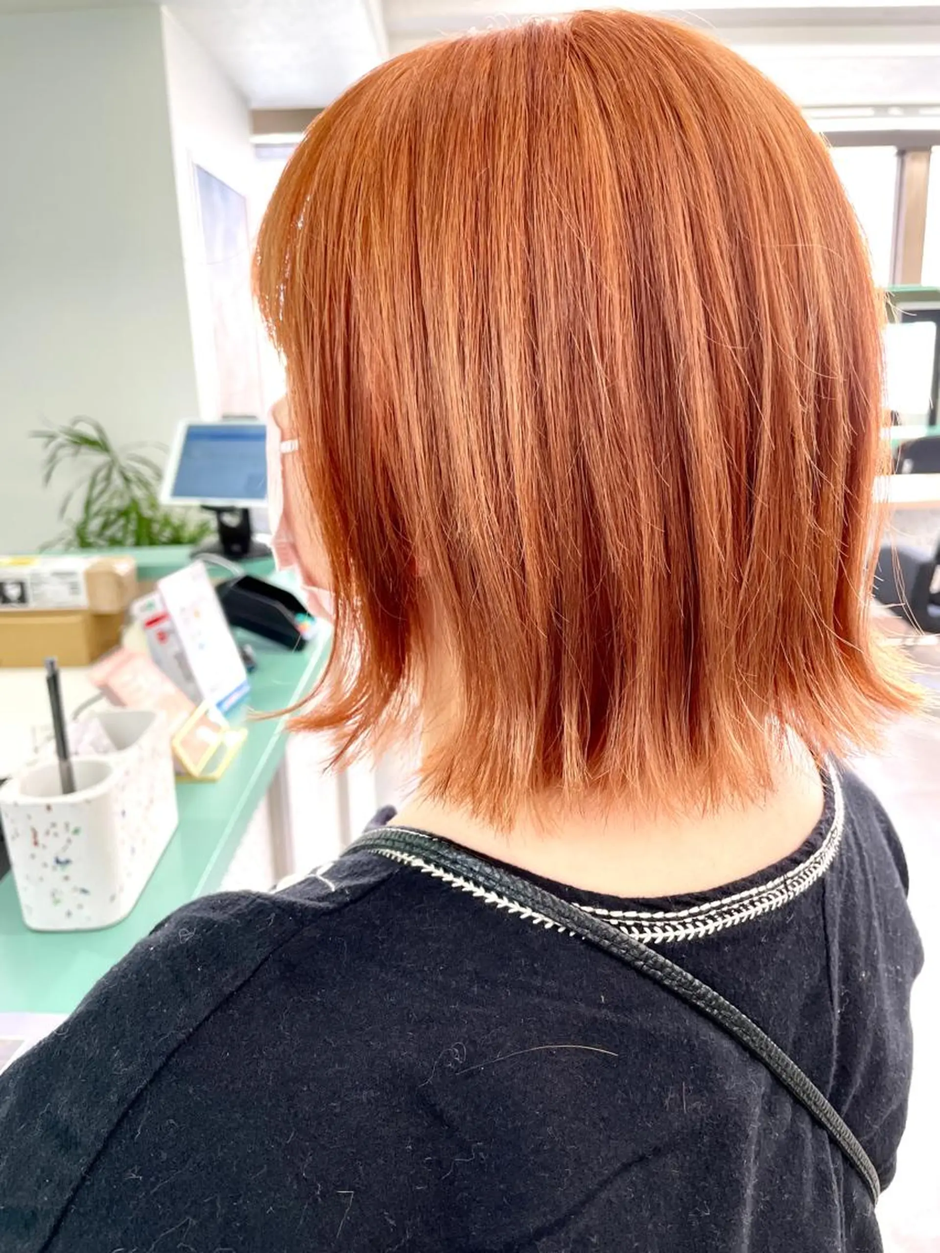 ショート ヘアカラー 💚透明感カラー💚 ♻️本間♻️のヘアスタイル