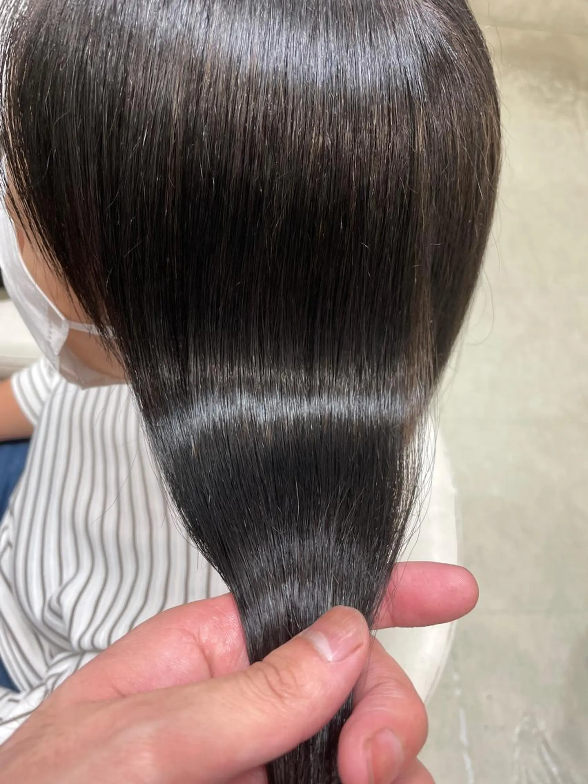 ミディアム カット ヘアカラー 縮毛矯正 le. pidorgeのヘアスタイル