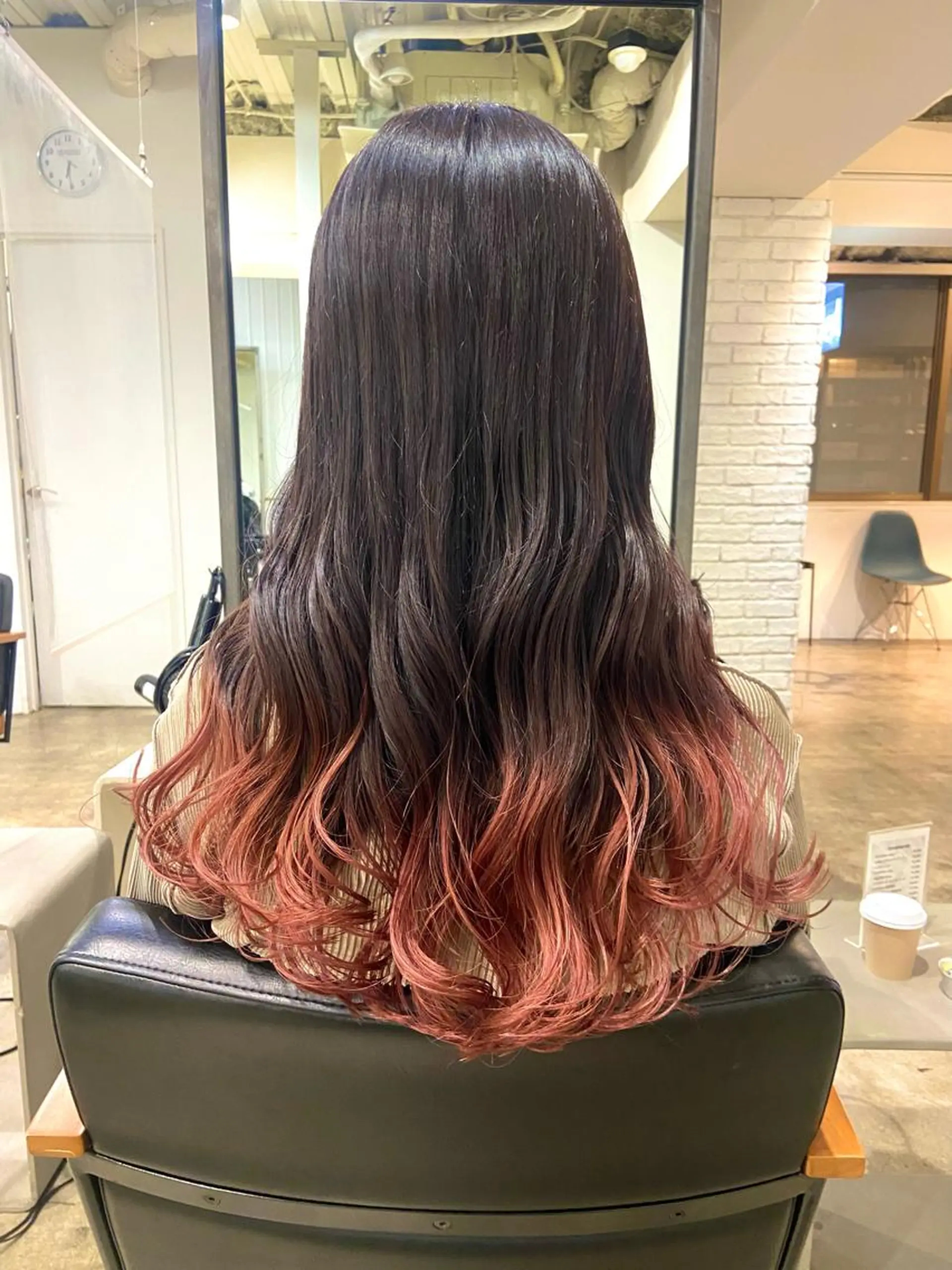 ロング カラー ブラウンカラー グラデーションカラー ピンクカラー ピンクブラウン 🪽似合わせカラー RENA.🪽🩶のヘアスタイル