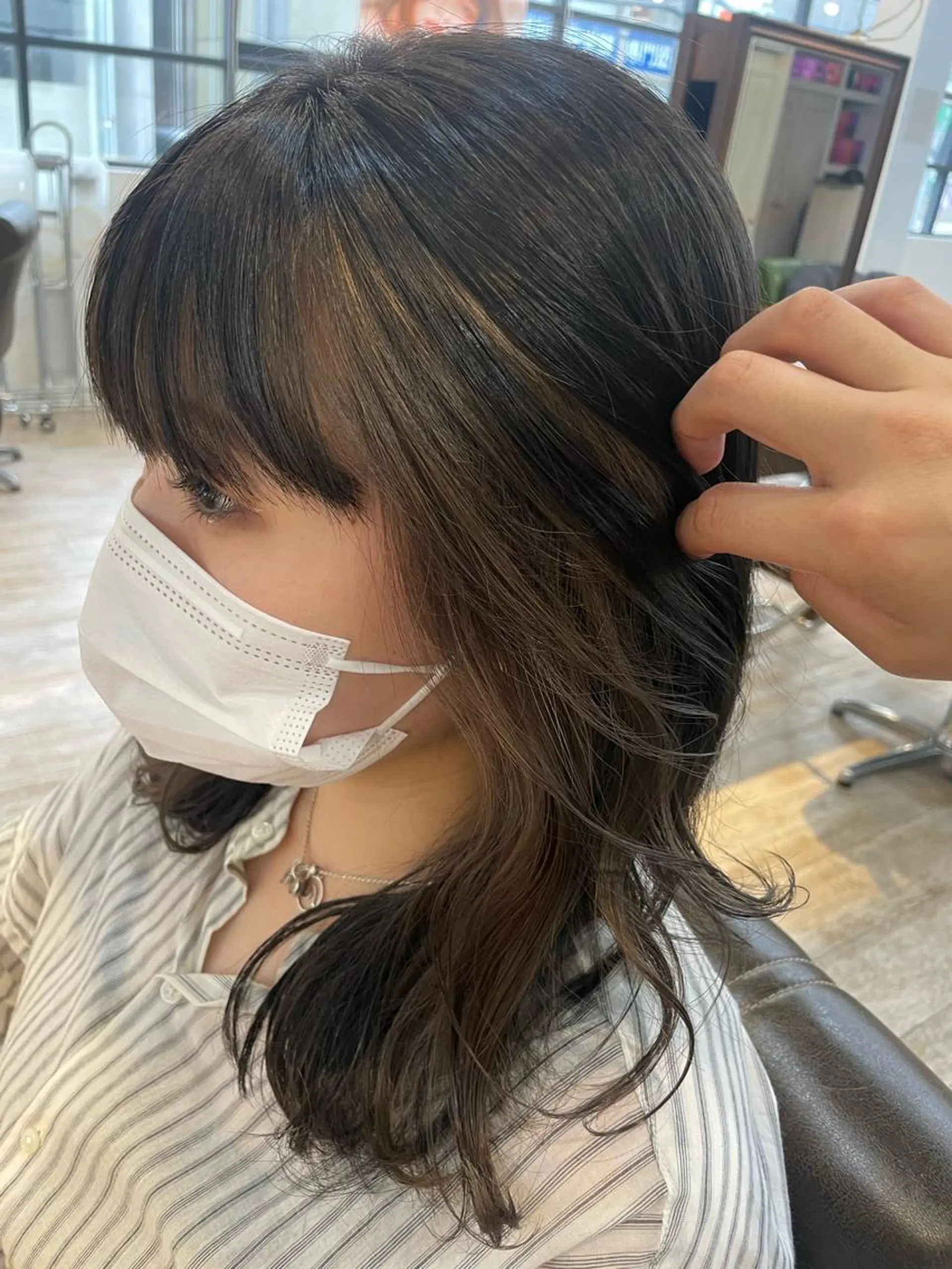 セミロング ヘアカラー トリートメント ウルフカット/御園 里奈のヘアスタイル