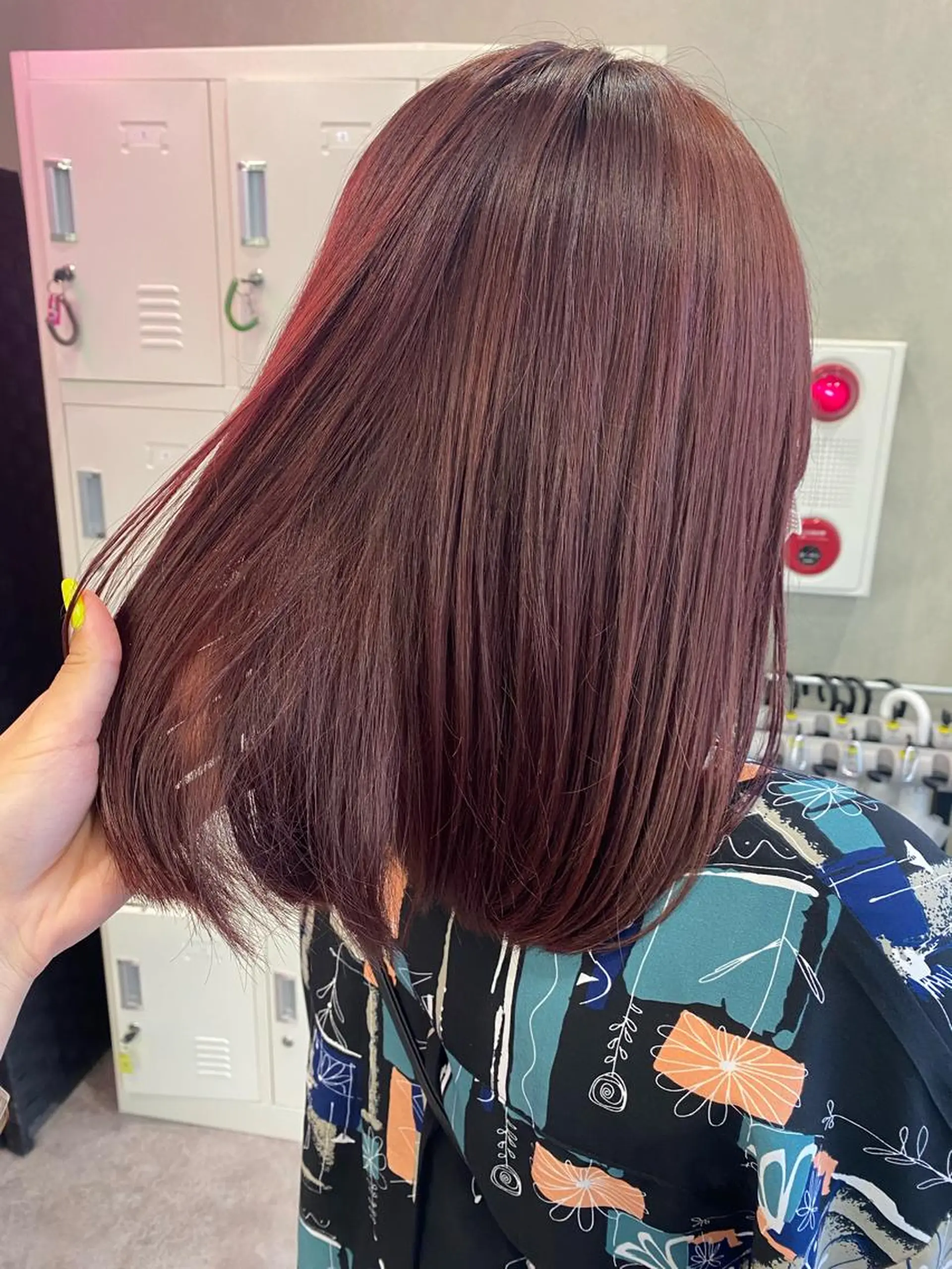 ミディアム カラー 🕶️佐藤 海李🐏のヘアスタイル