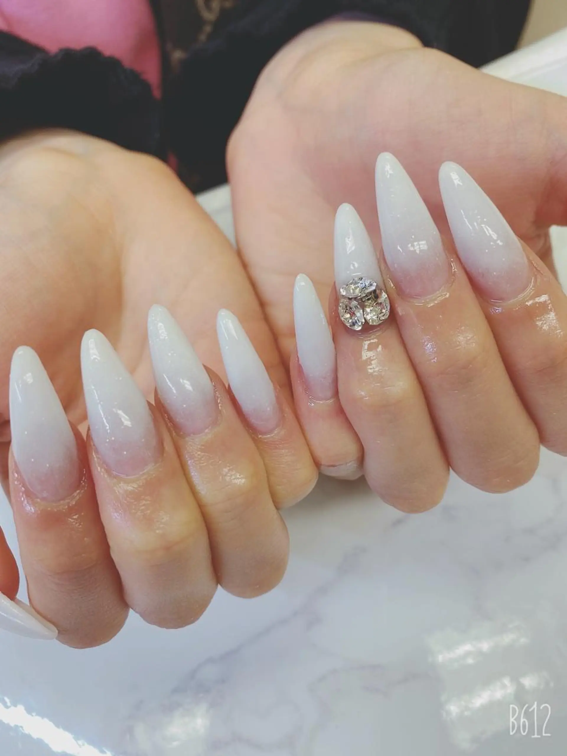 ミディアム ハンドネイル JNA認定講師🌸 RIEのネイルデザイン