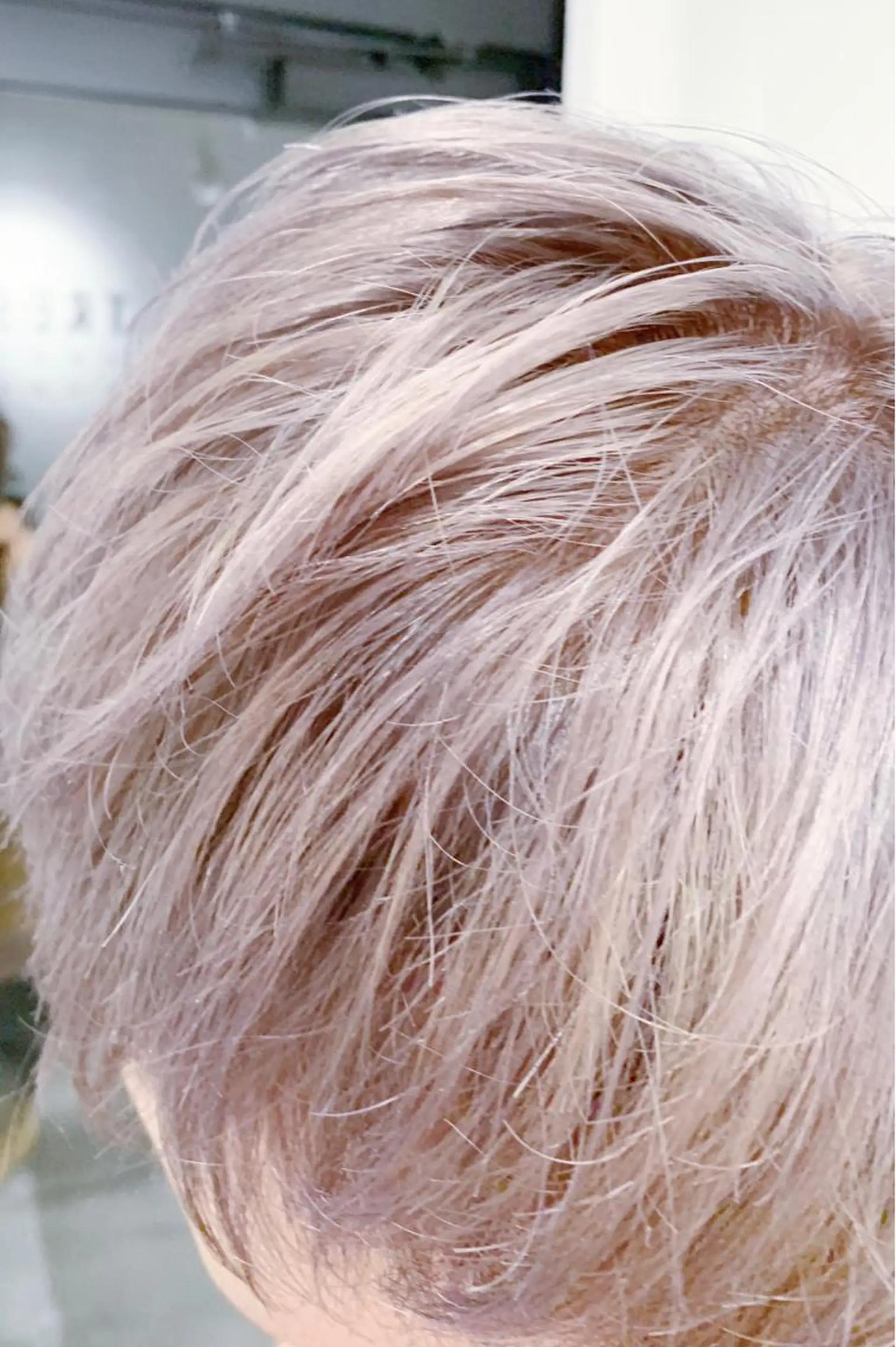 ショート カラー メンズ アッシュ ホワイトアッシュ DUMBO所属・【完全マンツー 恵比寿】佐藤 翔のヘアスタイル