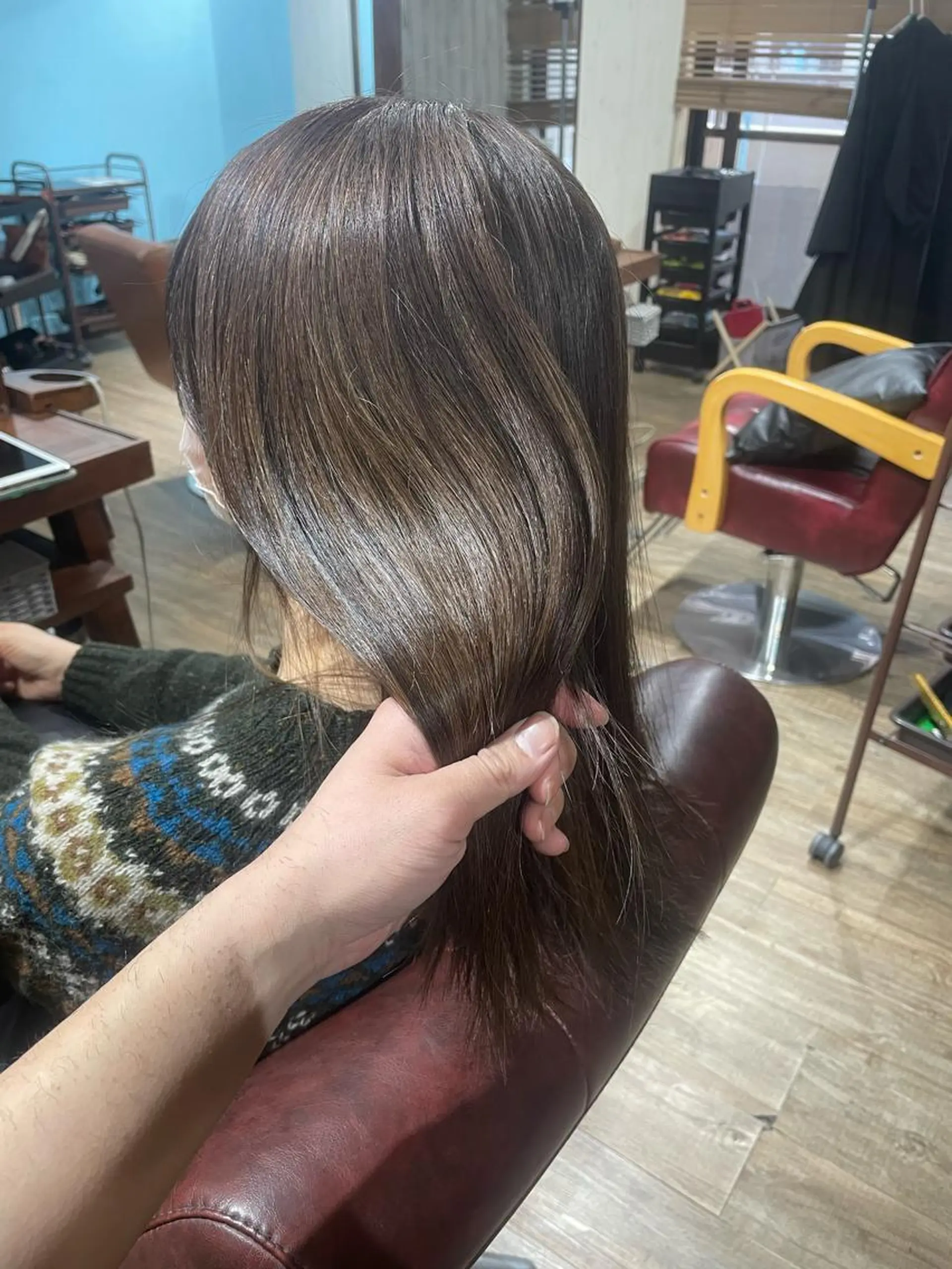 セミロング 髪質改善 カット ヘアカラー トリートメント 髪質改善ayame 横山諒のヘアスタイル