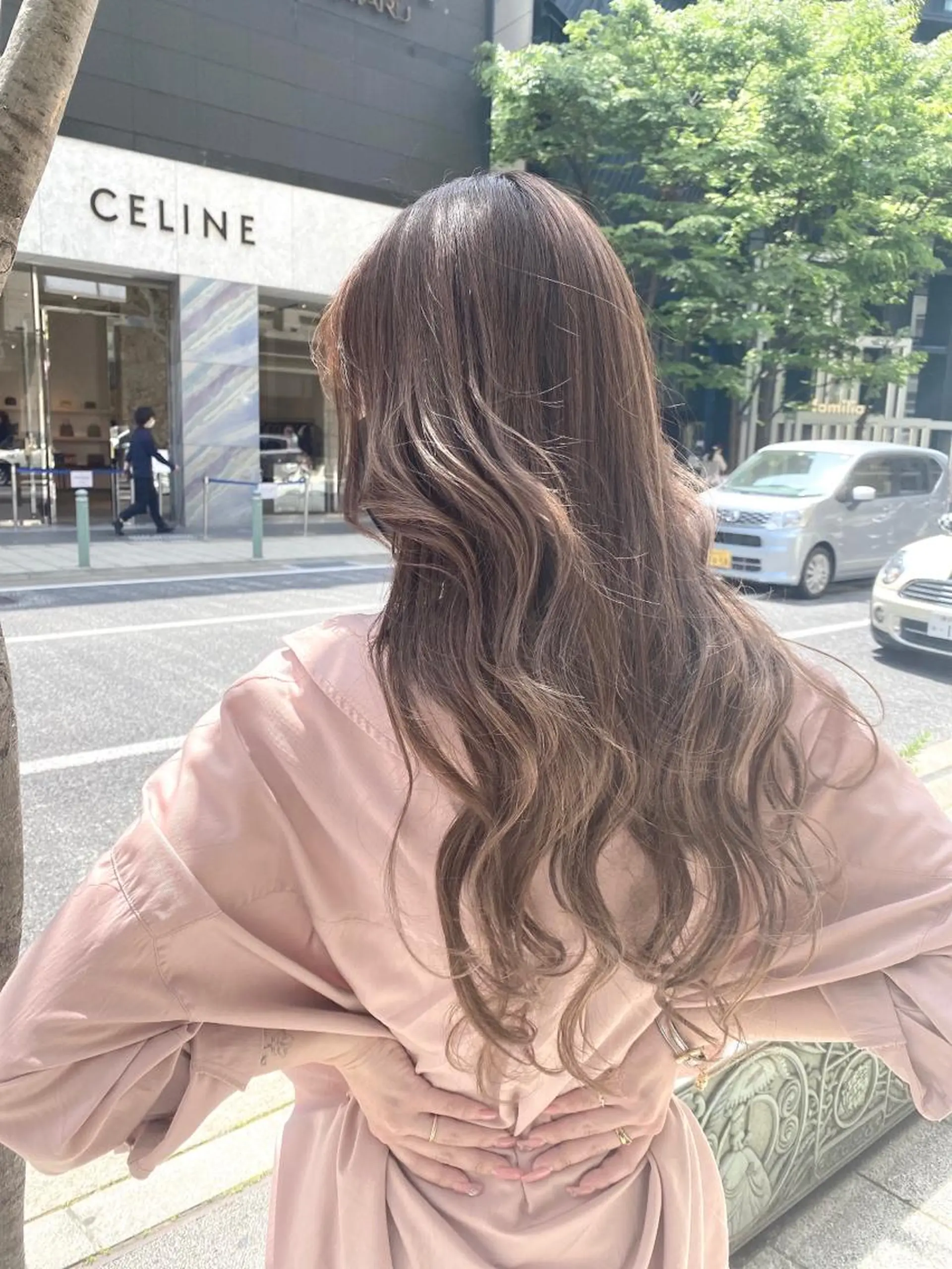 ロング シールエクステ アッシュ エクステ レイヤーカット エクステ 【GRIZZ】グリス所属・エクステサロン GRIZZのヘアスタイル