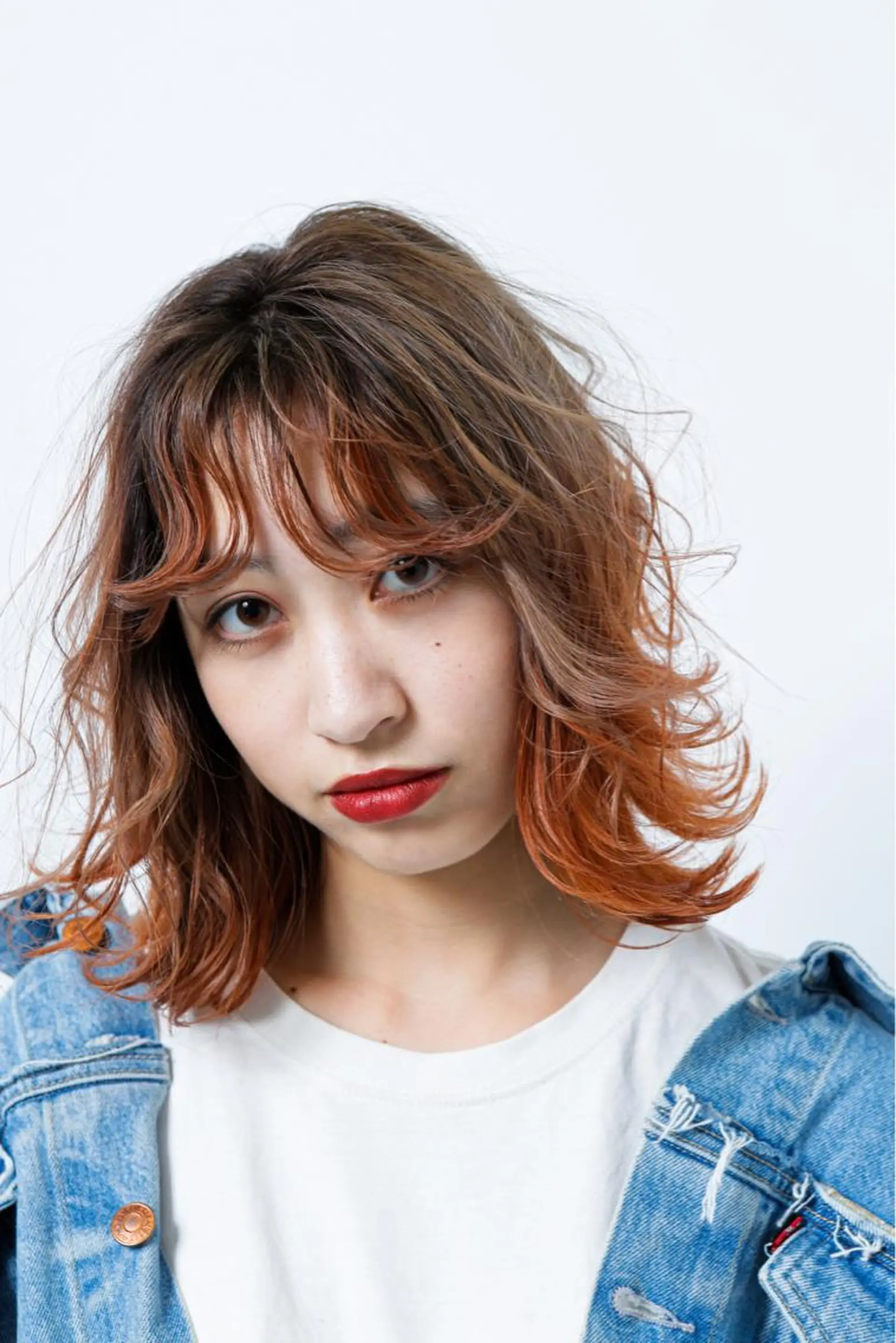 ミディアム ボブレイヤー ボブ レイヤーカット THOiRY栄所属・三宅航平 モデル募集⭐️のヘアスタイル