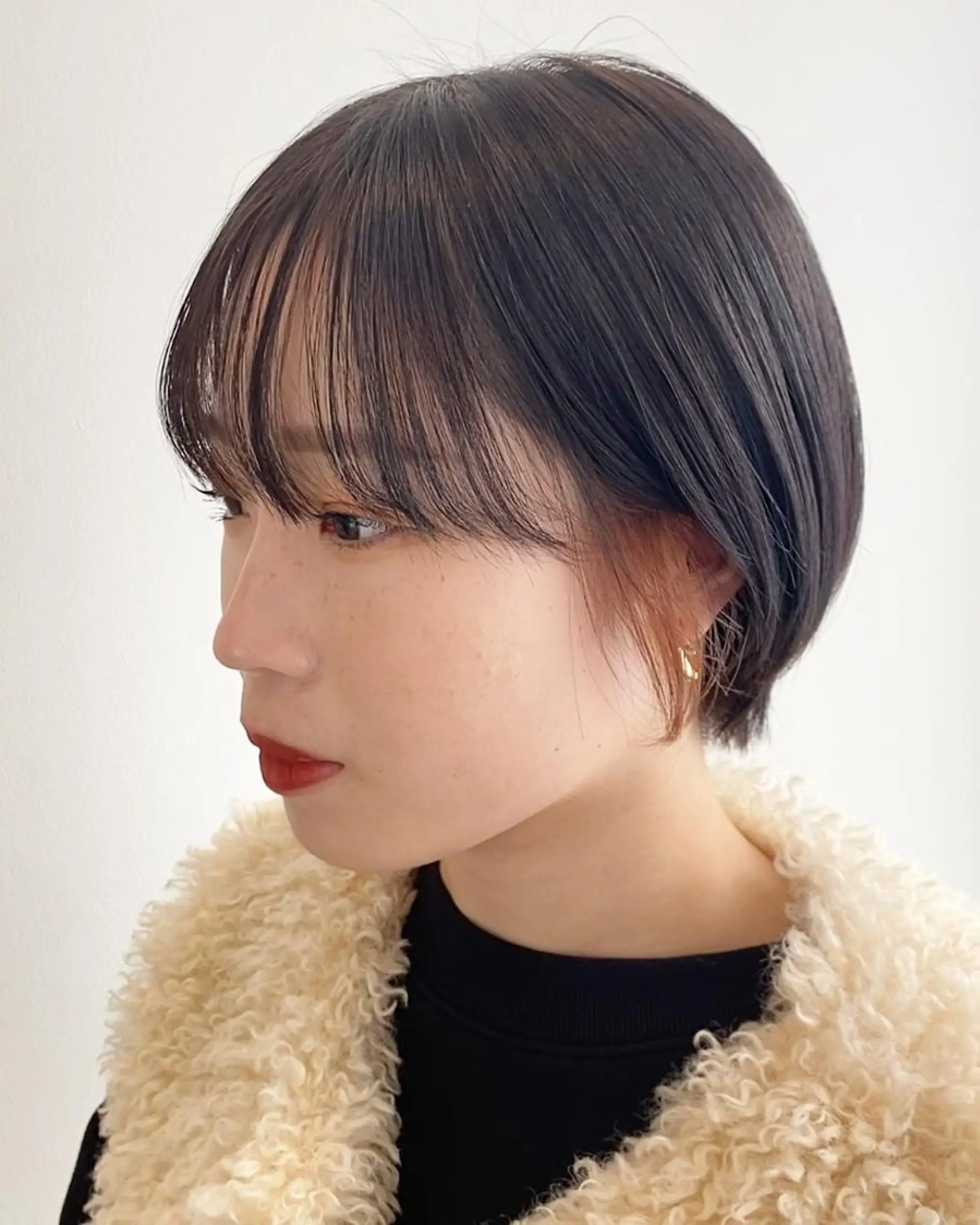 ショート カラー カット 縮毛矯正 トリートメント ホリイ ハルカのヘアスタイル