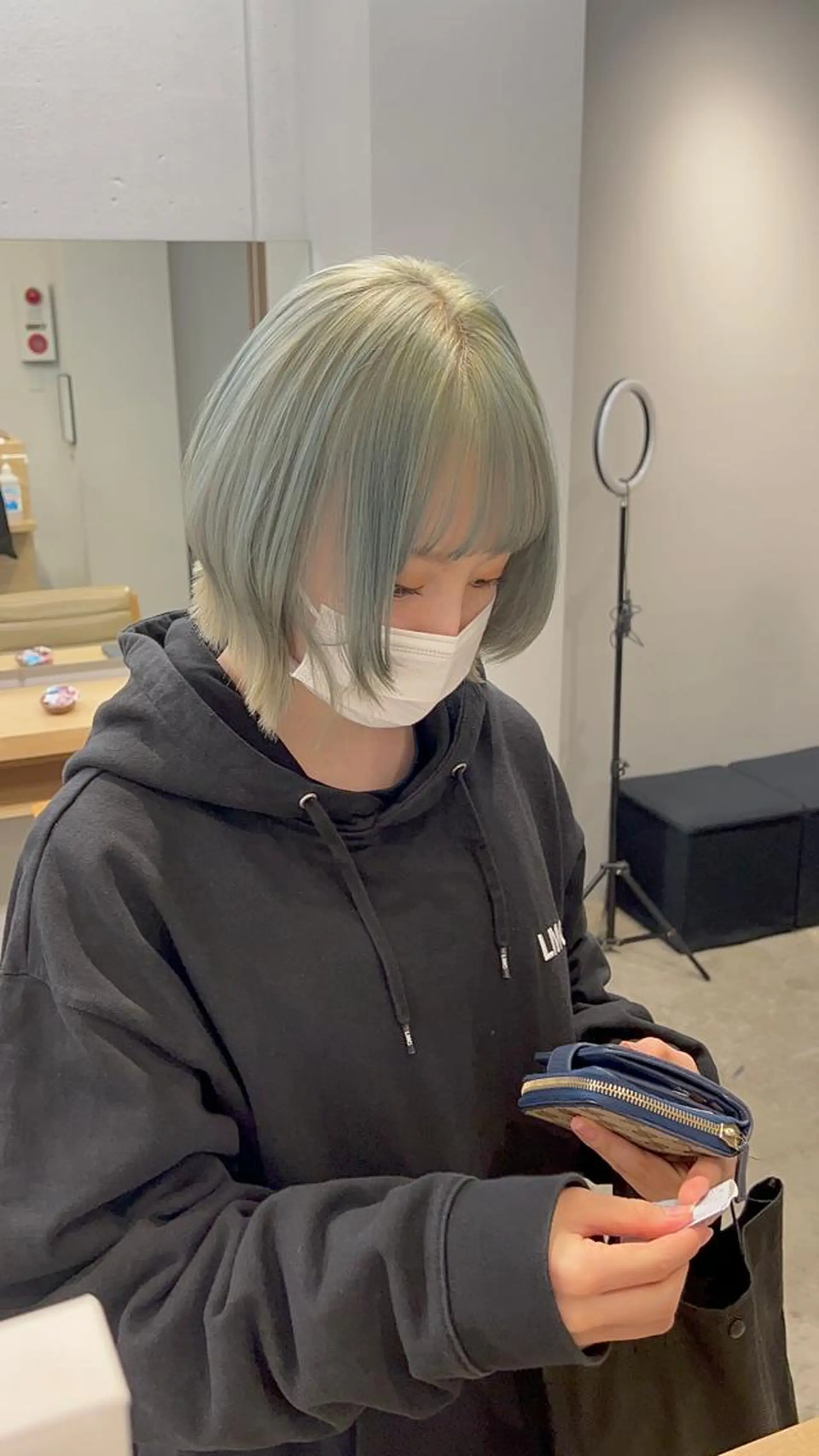 ミディアム カット ヘアカラー SAEKI【ior 】北千住店ブリーチのヘアスタイル