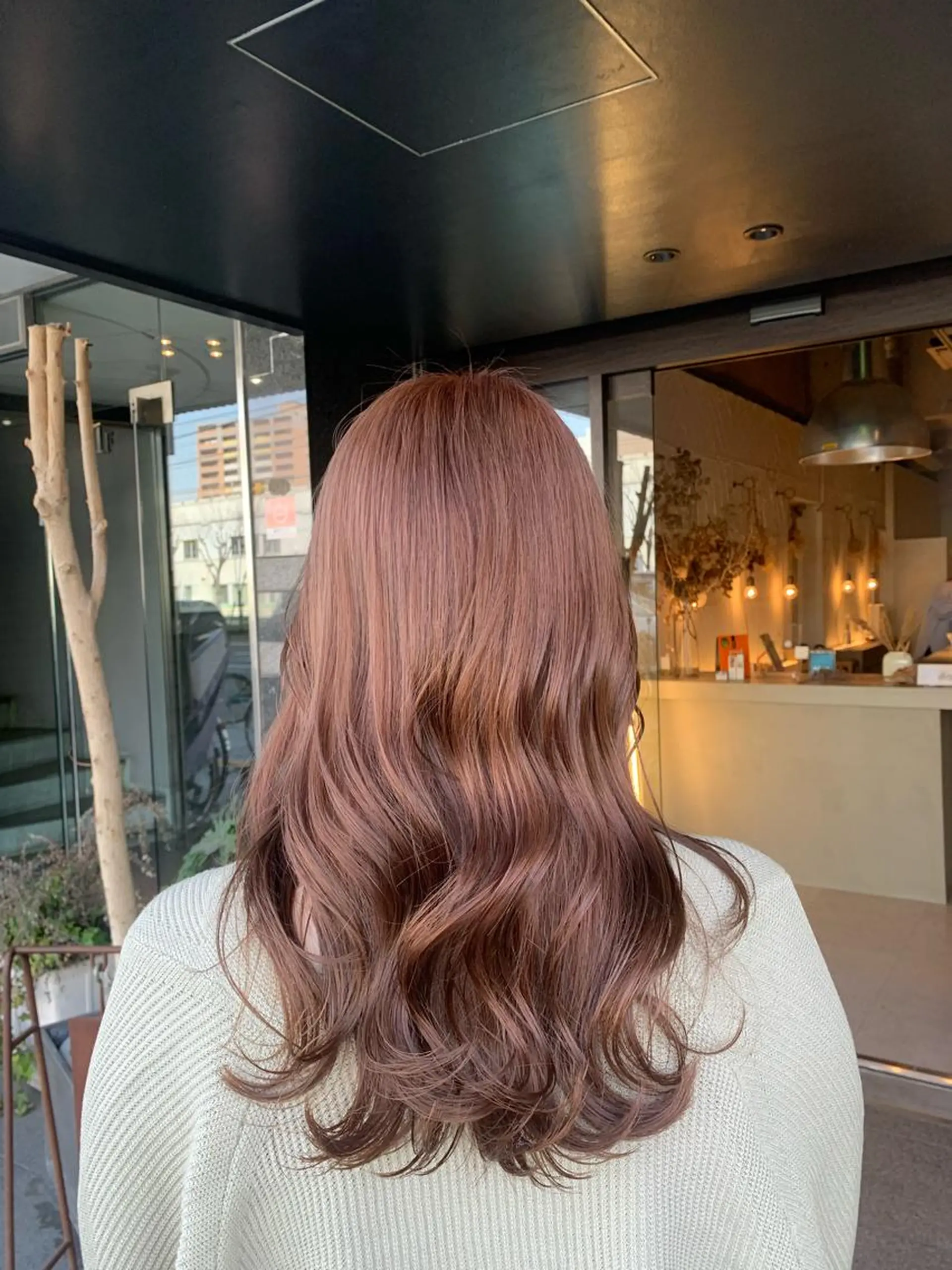 ロング カラー ベージュカラー ピンクカラー カット ヘアカラー 福崎 真奈のヘアスタイル