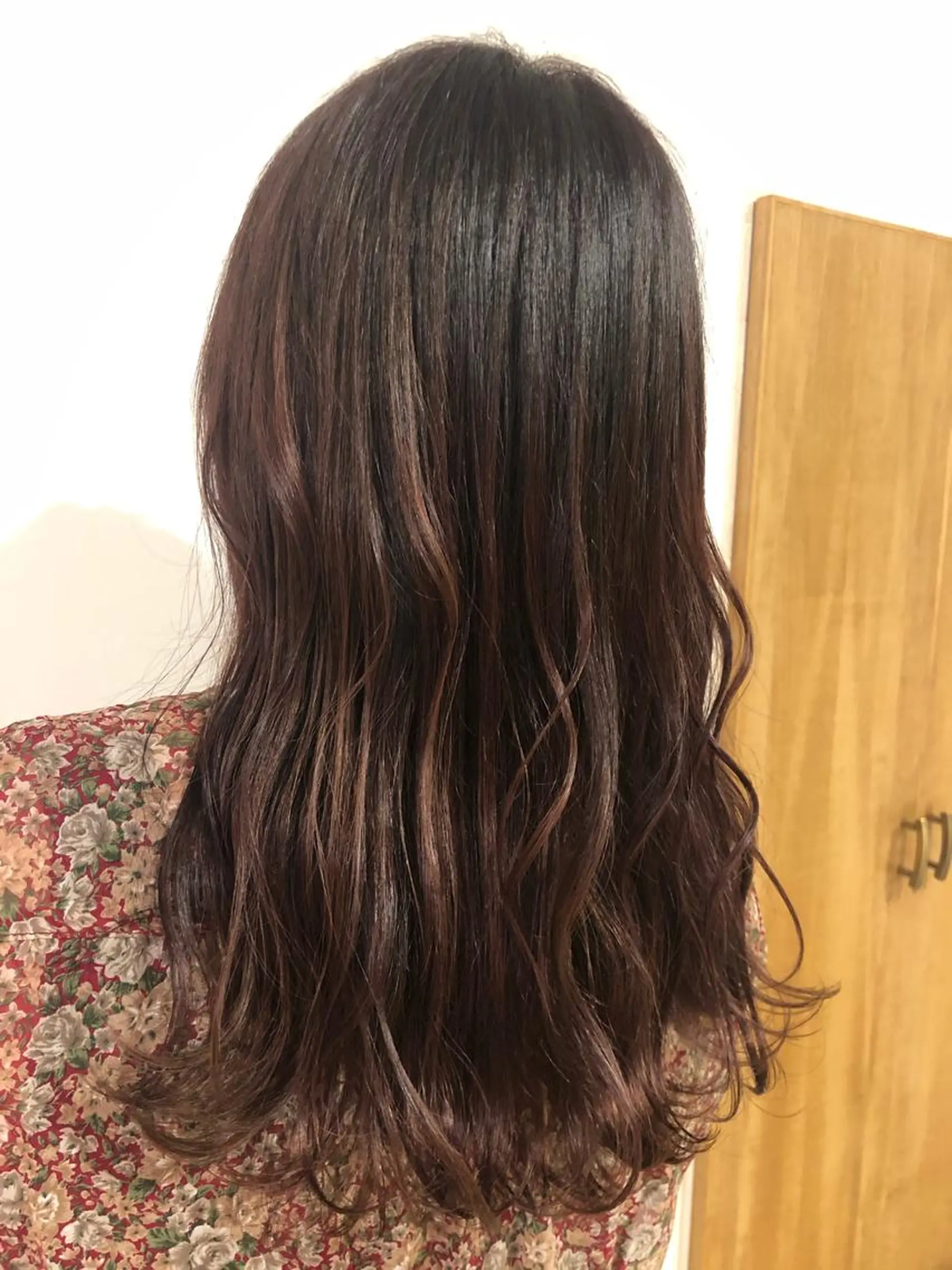 カラー カット ヘアカラー トリートメント ヘッドスパ 伊藤 かなのヘアスタイル