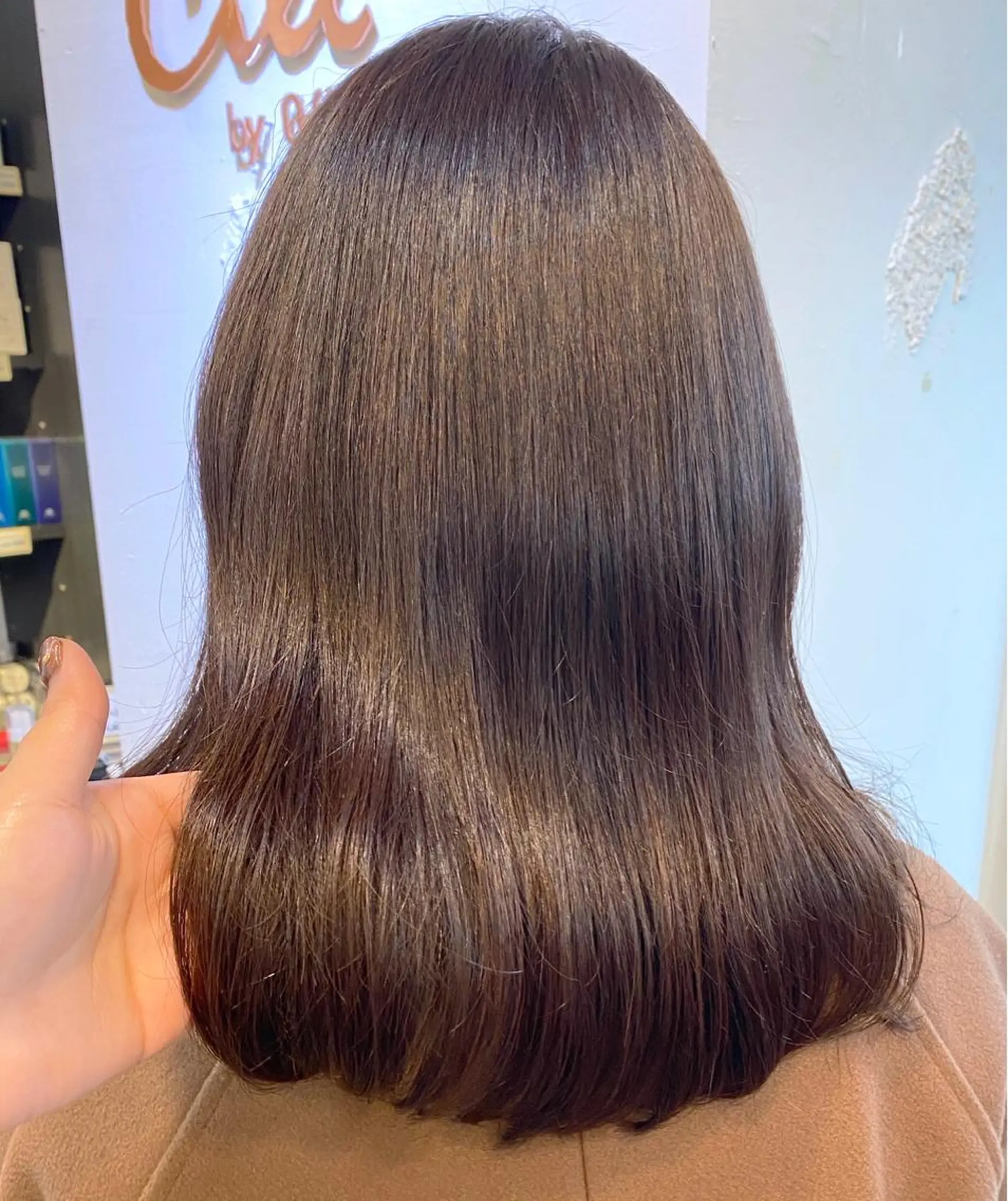 セミロング カラー 🥣 hashi 🛋️のヘアスタイル