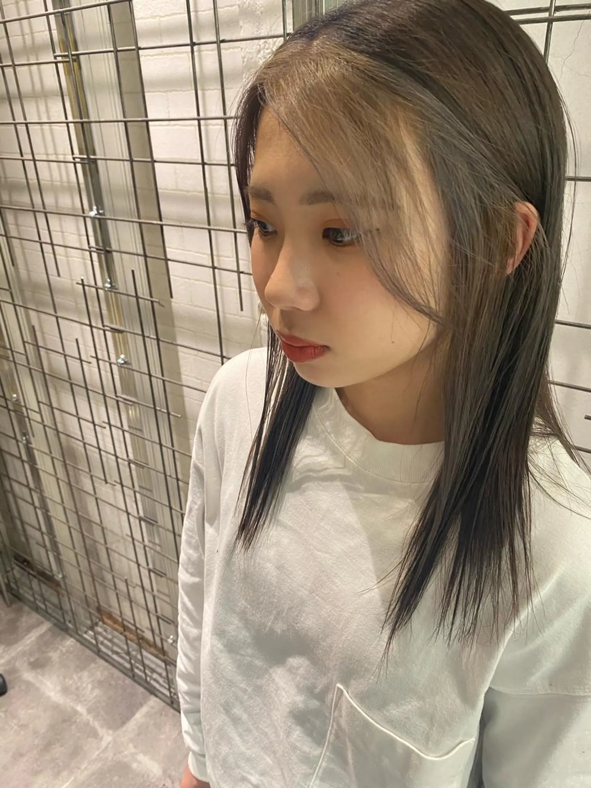 カラー ヘアカラー AYANE 韓国ヘア /レイヤーカットのヘアスタイル
