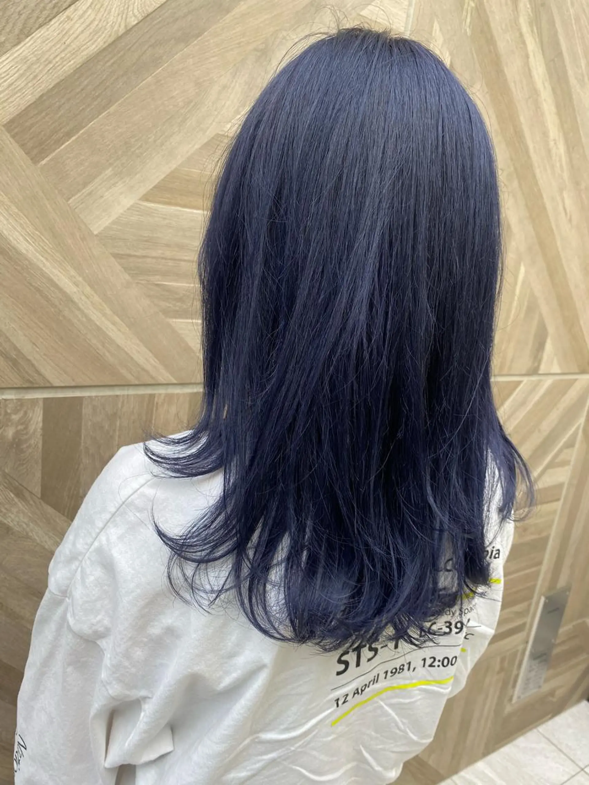 ロング カラー パーマ メンズ メンズブリーチ ベージュカラー ブリーチ ケアブリーチ ネイビーカラー 安部 真輝のヘアスタイル