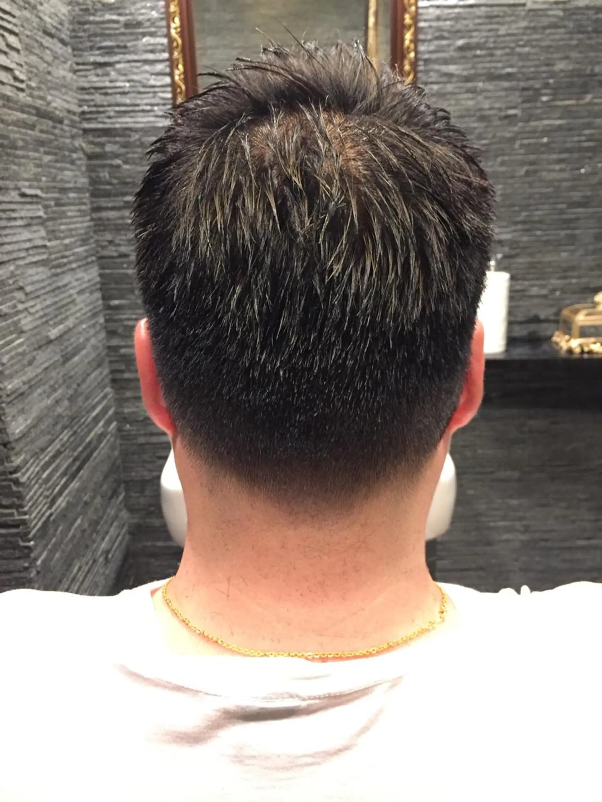 ショート メンズ 【24時まで営業✨】 吉本　成樹のヘアスタイル