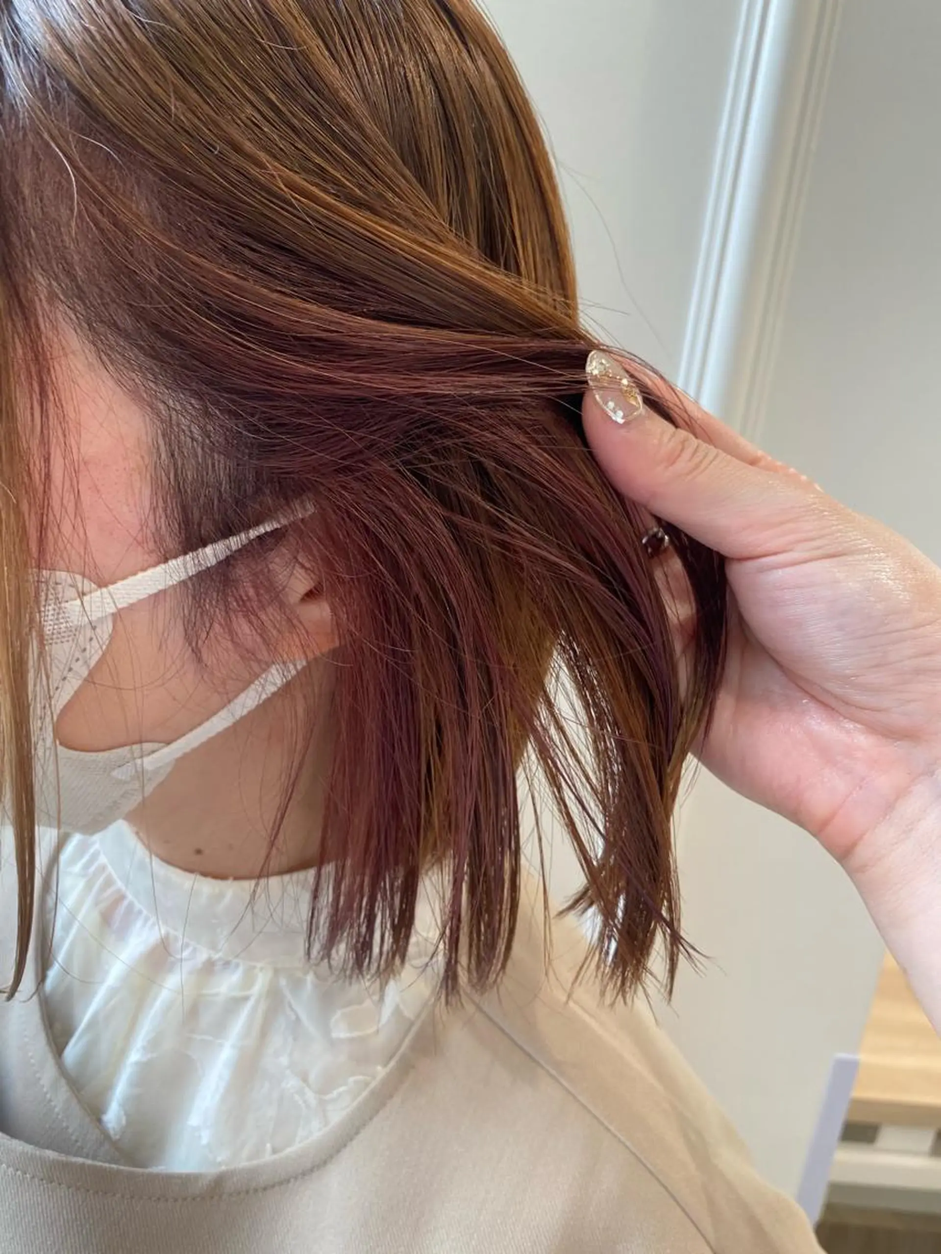 ミディアム カラー カット ヘアカラー ベージュ/インナー カラー🤍Rieのヘアスタイル