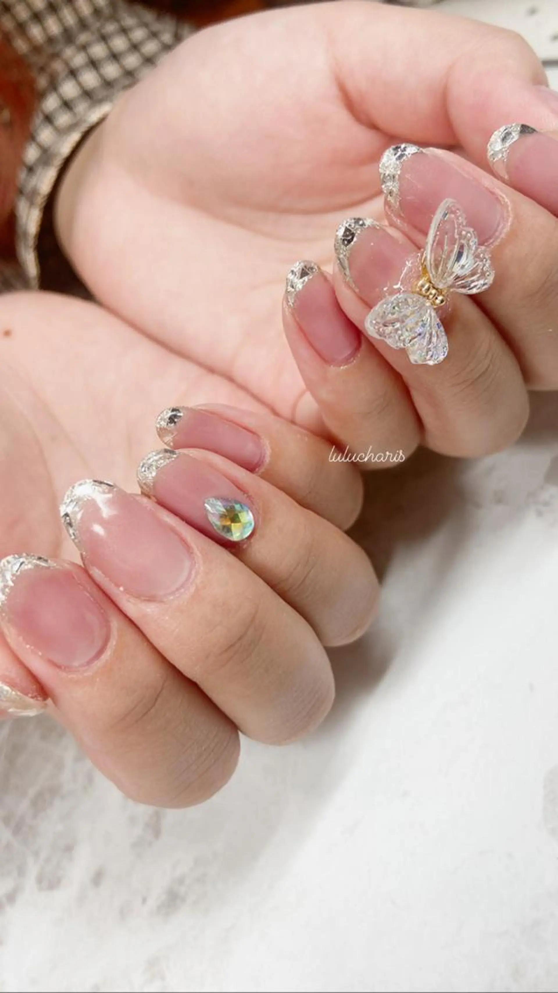 ネイル フレンチネイル ガラスフレンチ 持ち込み Lulu charisu所属・lulucharis nailのネイルデザイン