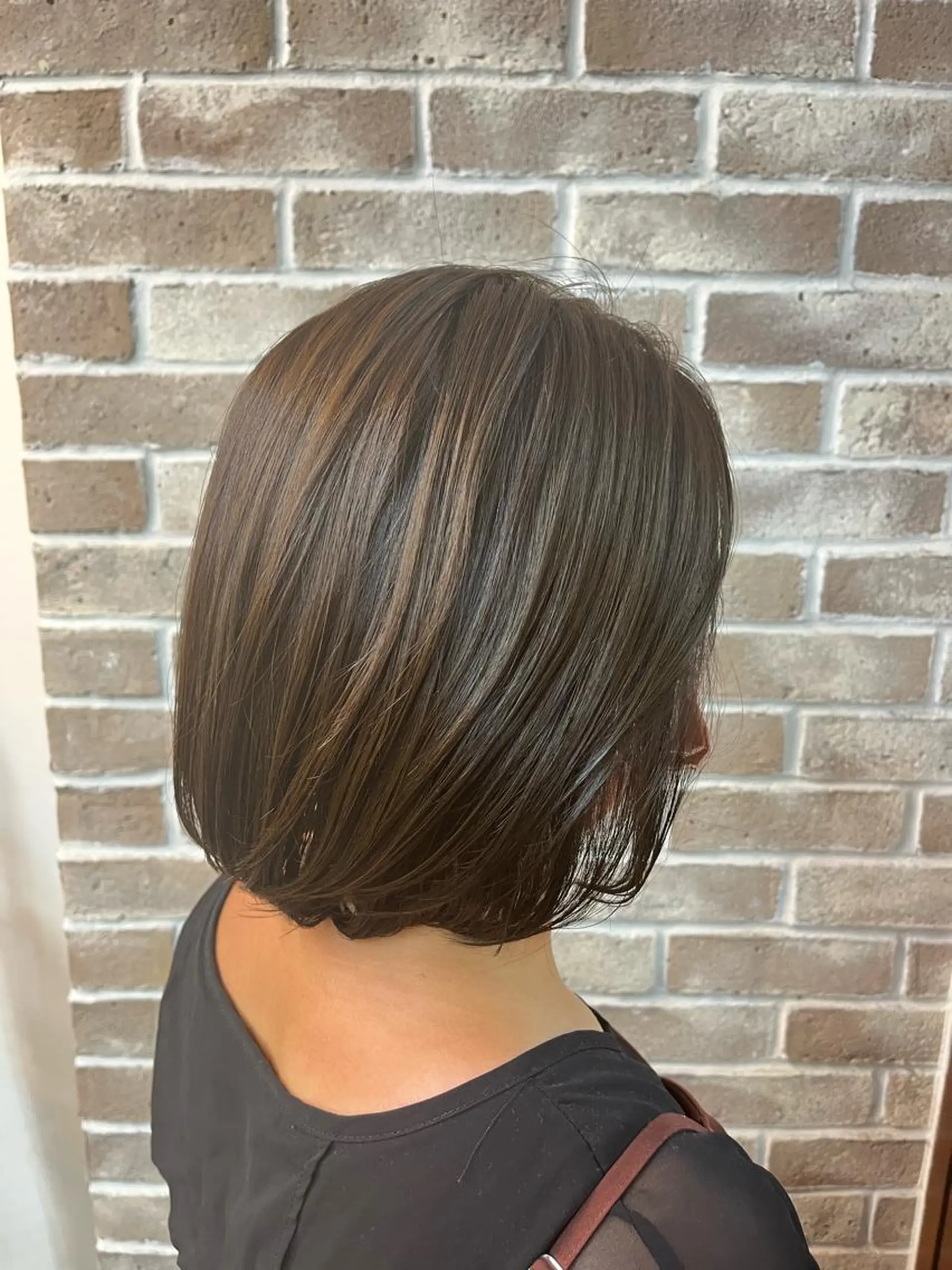 カラー 飯田 ほのかのヘアスタイル