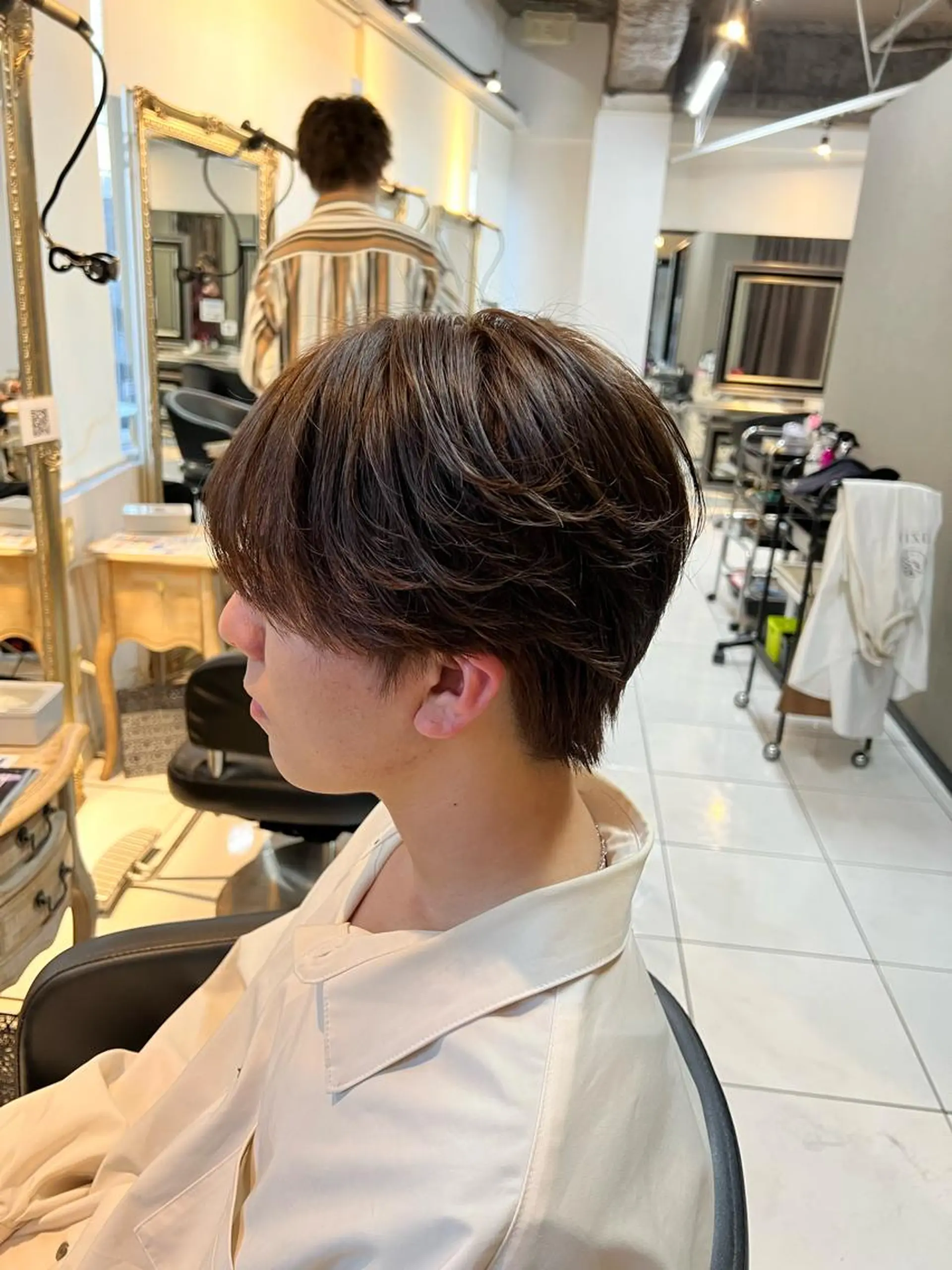 メンズ センターパート フェードカット カルマパーマ マッシュ メンズパーマ パーマ特化美容師 茂木広幸のヘアスタイル
