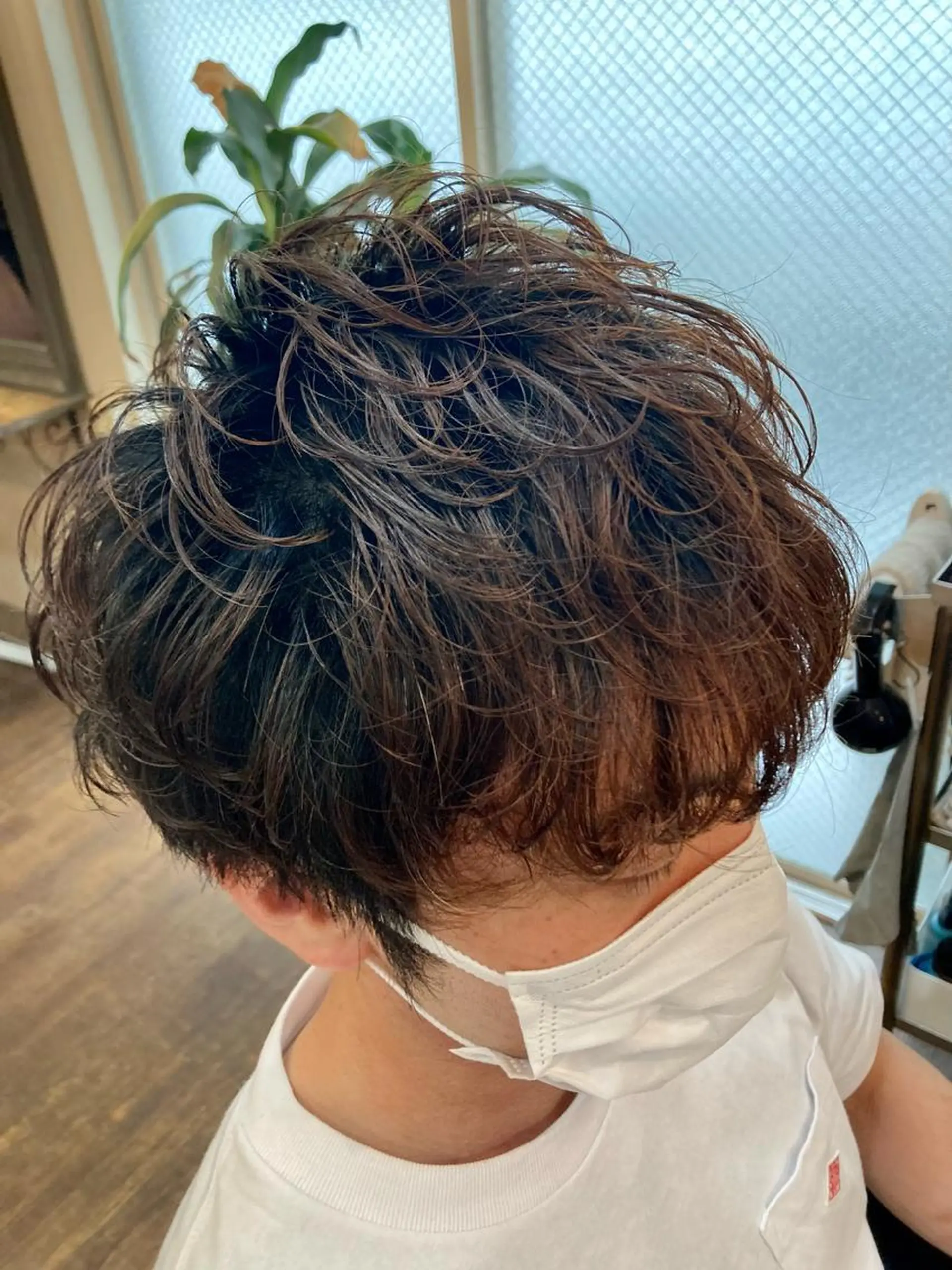 ミディアム メンズ ミディアムパーマ メンズパーマ カット パーマ AUTHENTIC private mens hair salon所属・完全個室マンツーマン メンズサロン草野貴樹のヘアスタイル