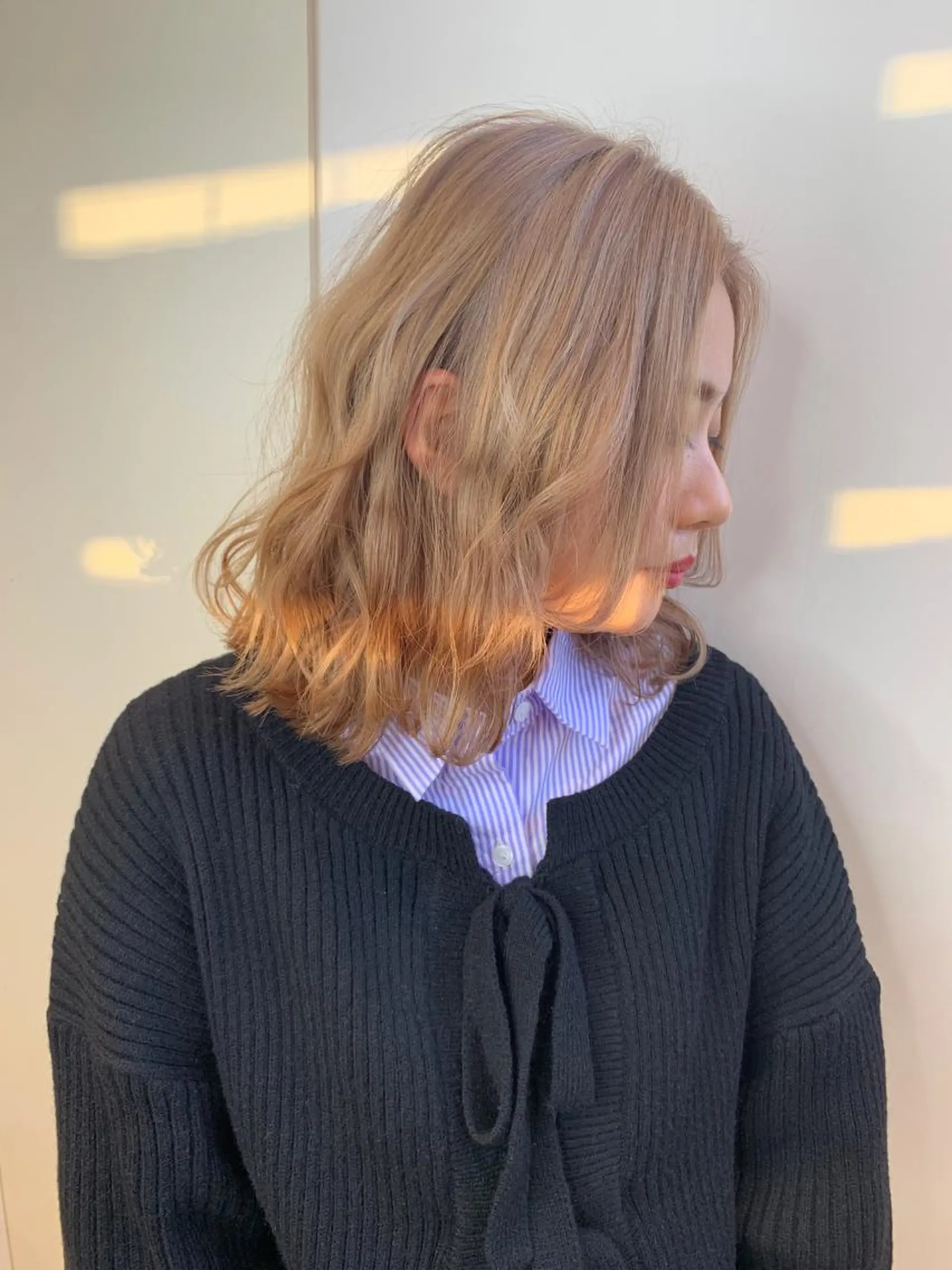 ミディアム カラー ブリーチ ブロンド ケアブリーチ カット ヘアカラー トリートメント Le'a渋谷所属・インナーエクステ渋谷 🦋KAJIのヘアスタイル