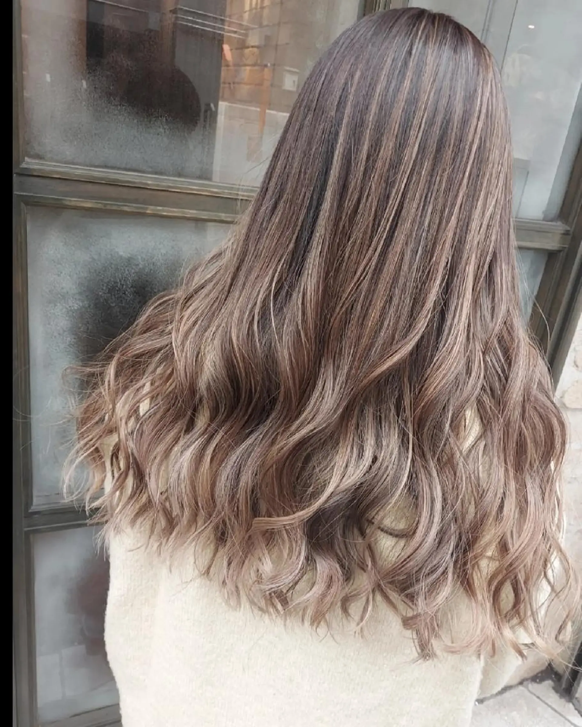 ロング カラー ハイライトカラー ハイライト grow上野御徒町【グロウ】所属・ブリーチ・ハイトーン 特化🎉内山のヘアスタイル