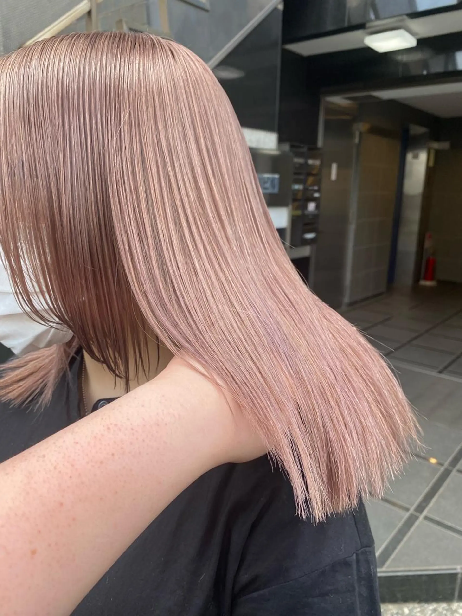 ショート 美容室FaB千葉店所属・千葉ハイトーンカラー KASUMIのヘアスタイル