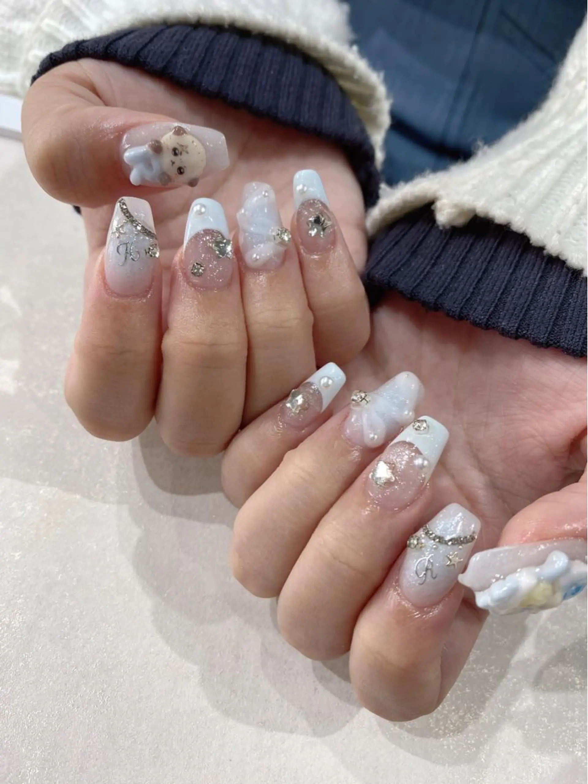 ミディアム ハンドネイル Nail  R💫 naoのネイルデザイン
