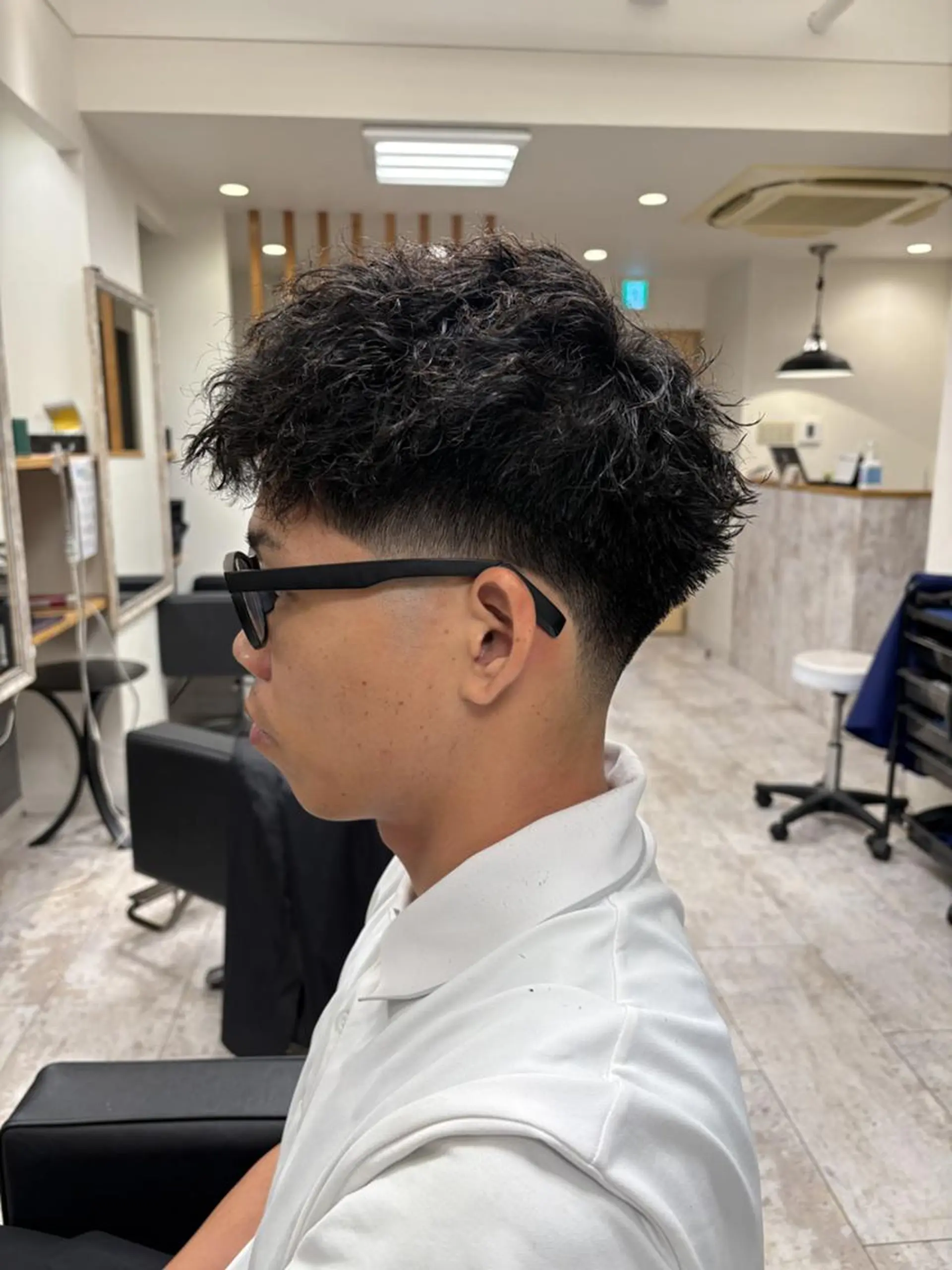 メンズ フェードカット カット パーマ 田渕 涼のヘアスタイル