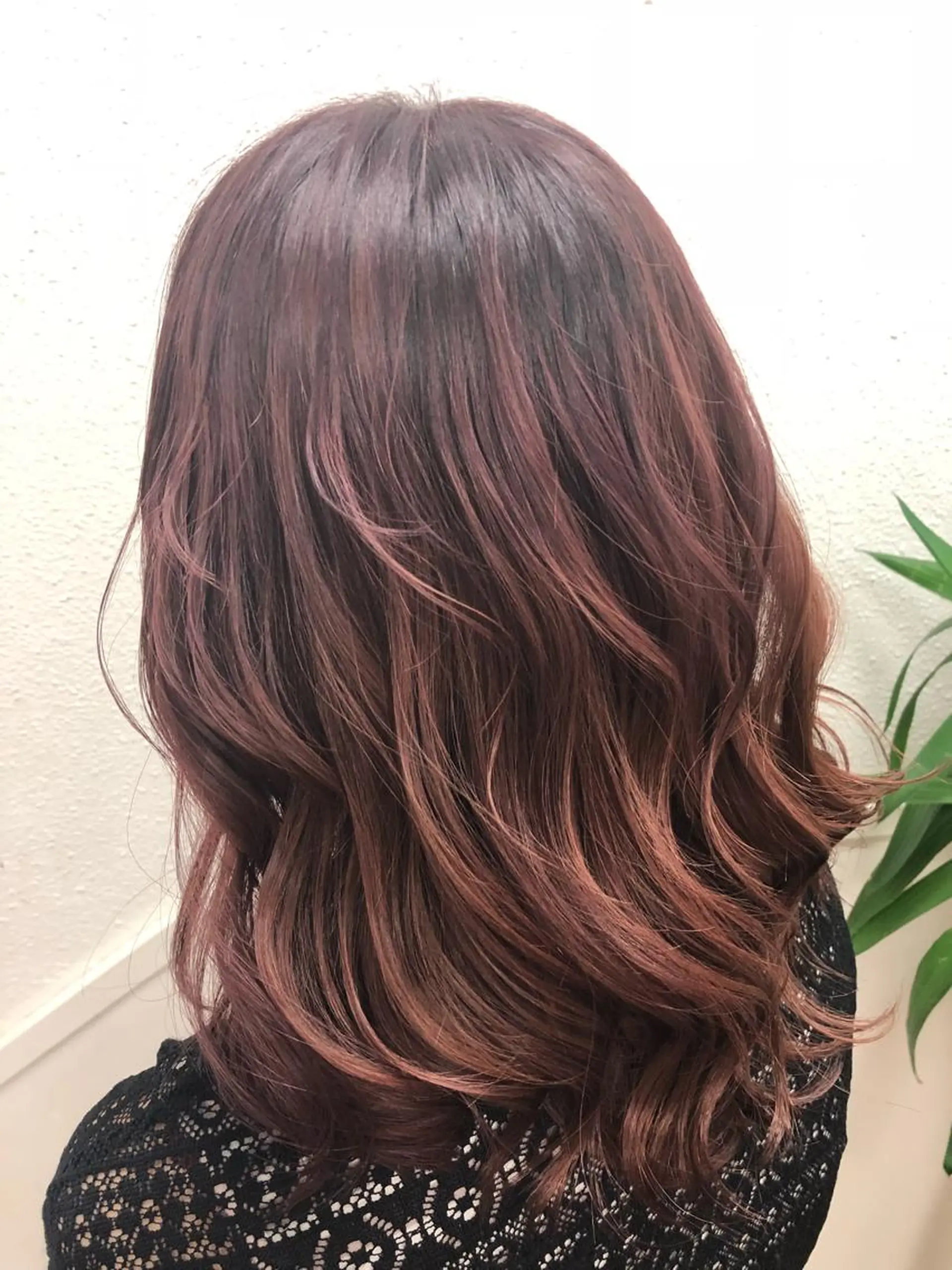ロング カラー ピンクカラー レッドカラー カット ヘアカラー トリートメント 髪質改善/美髪矯 正ヤマモトハルキのヘアスタイル