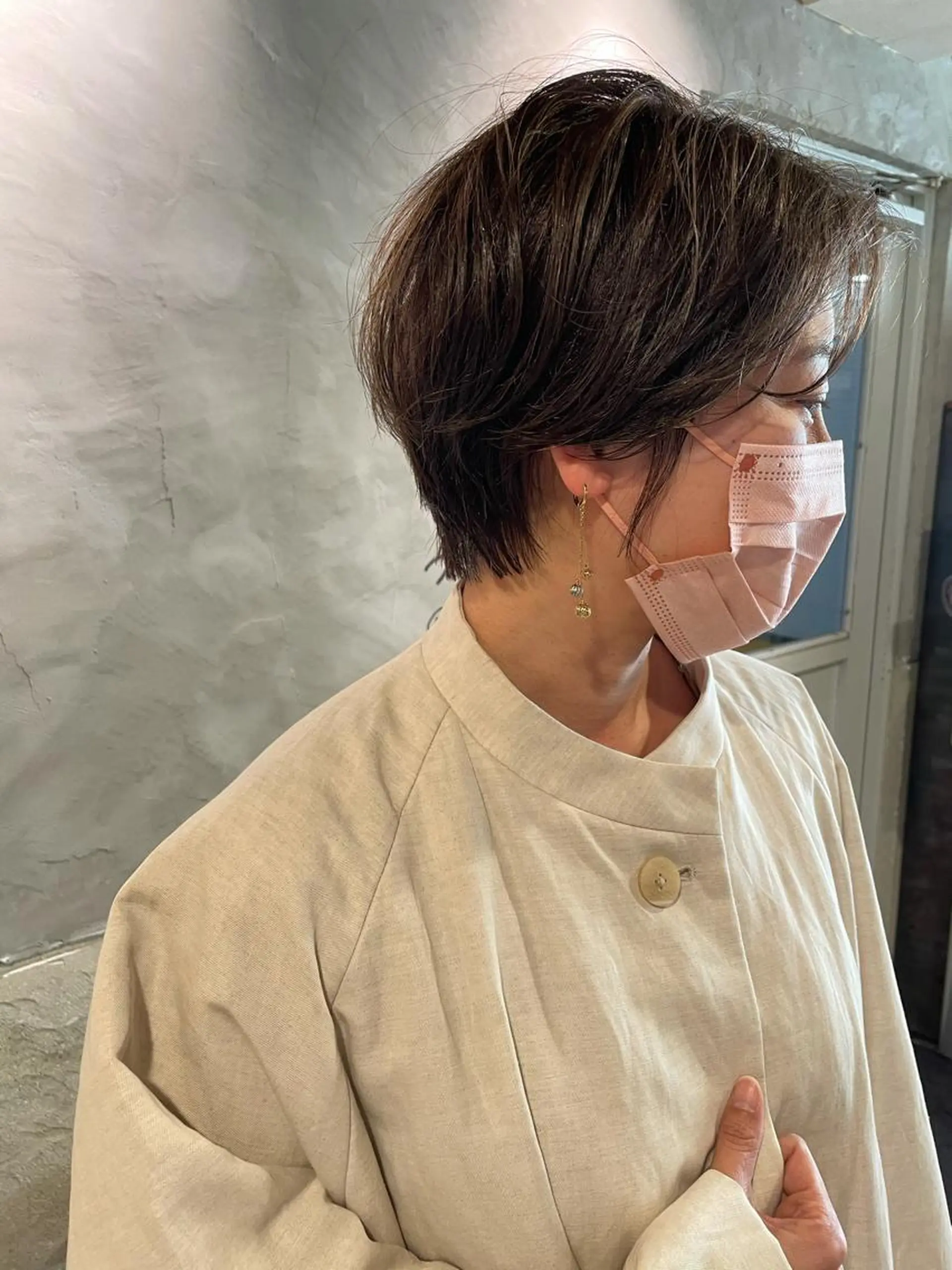 ショート ハイライト カット ヘアカラー トリートメント さの あやねのヘアスタイル
