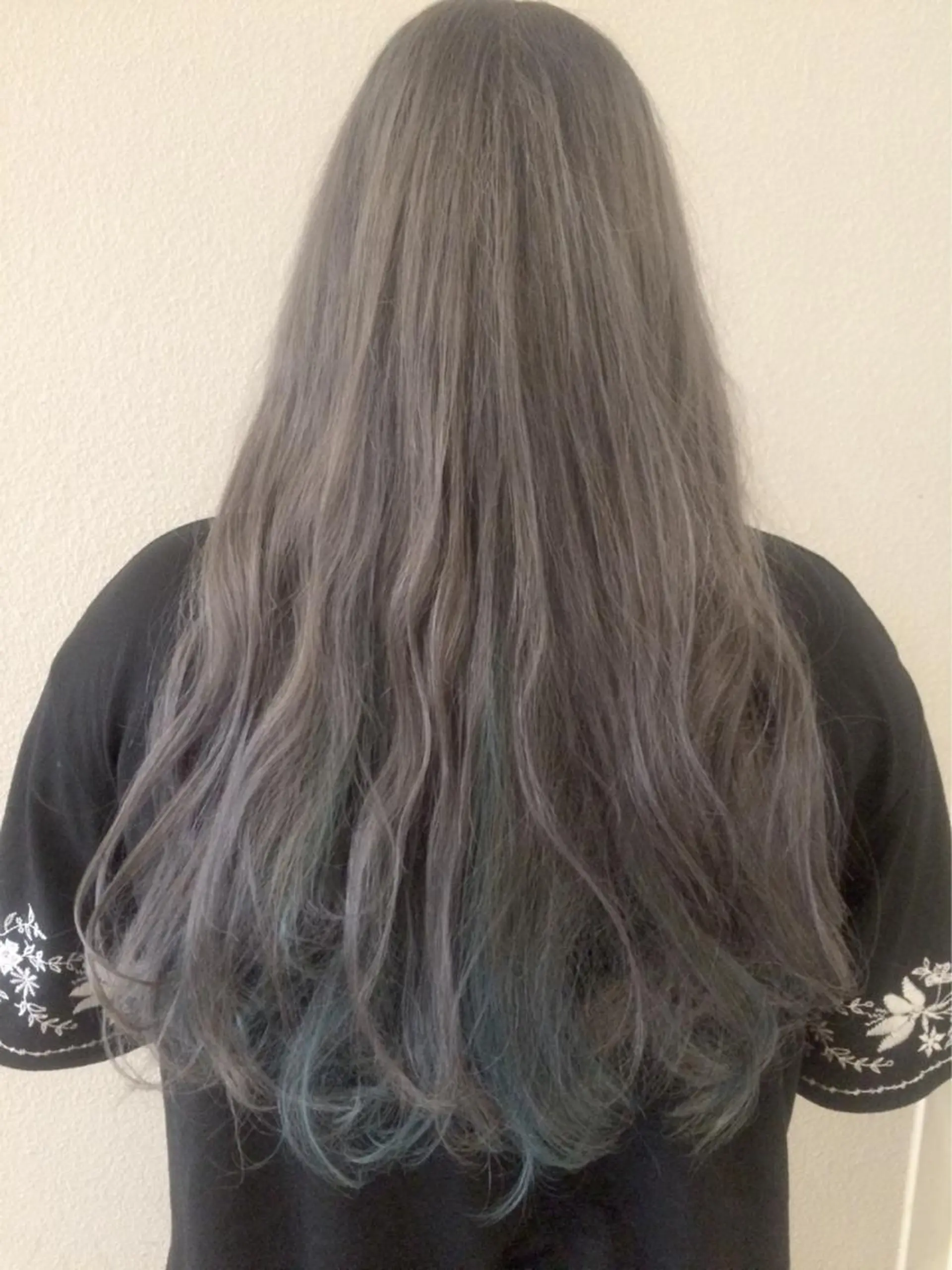 カラー 龍 門のヘアスタイル