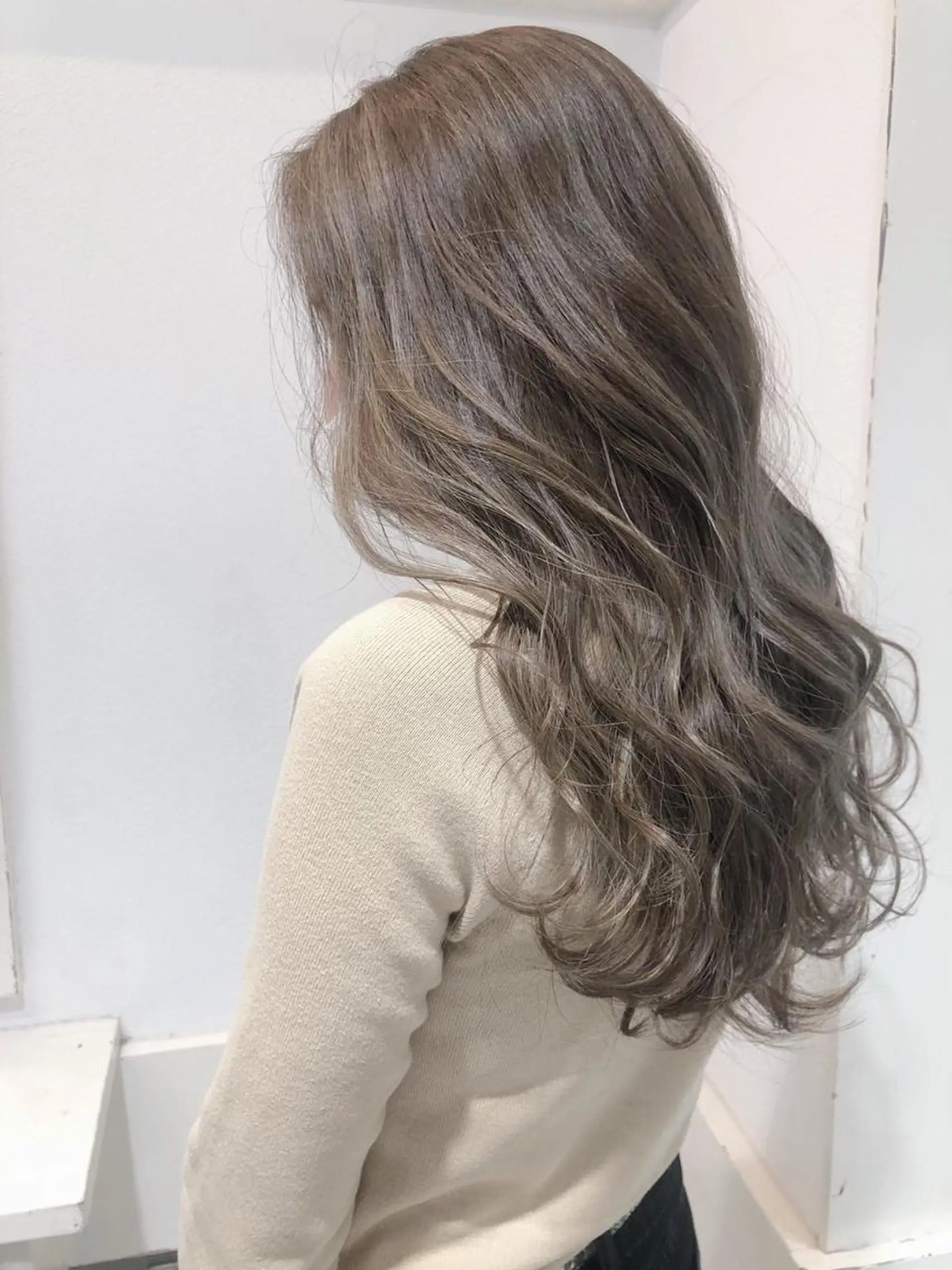 ミディアム カラー JILL by GiseL/天神のヘアスタイル