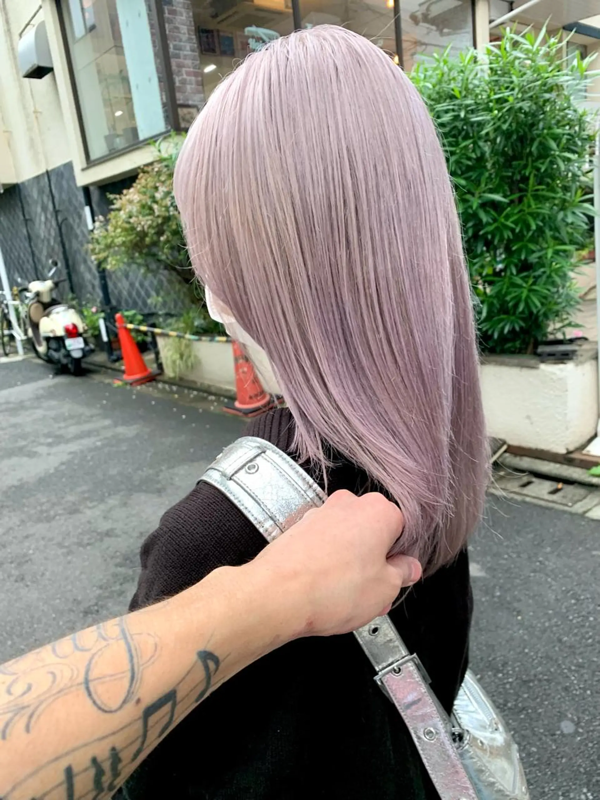 ミディアム カラー ヘアアレンジ カット ヘアカラー トリートメント ヘッドスパ ヘアセット ハイトーン/美髪矯正 🍃大江拓実のヘアスタイル