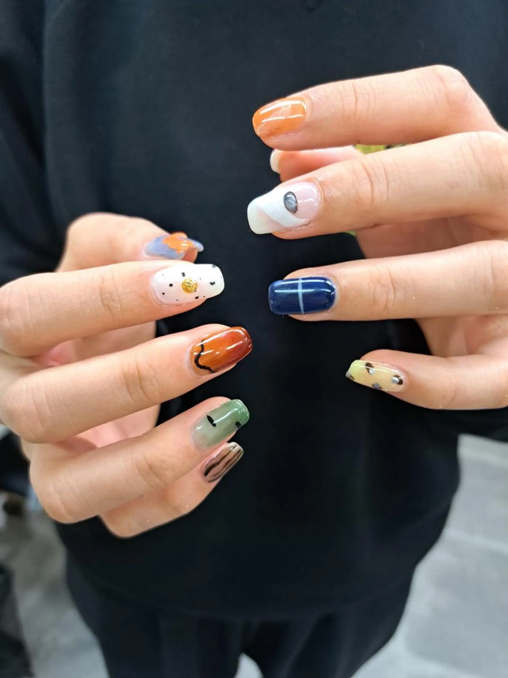 ネイル アートネイル ジェルネイル ニュアンスネイル スカルプネイル nailstudio eviz新宿店のネイルデザイン