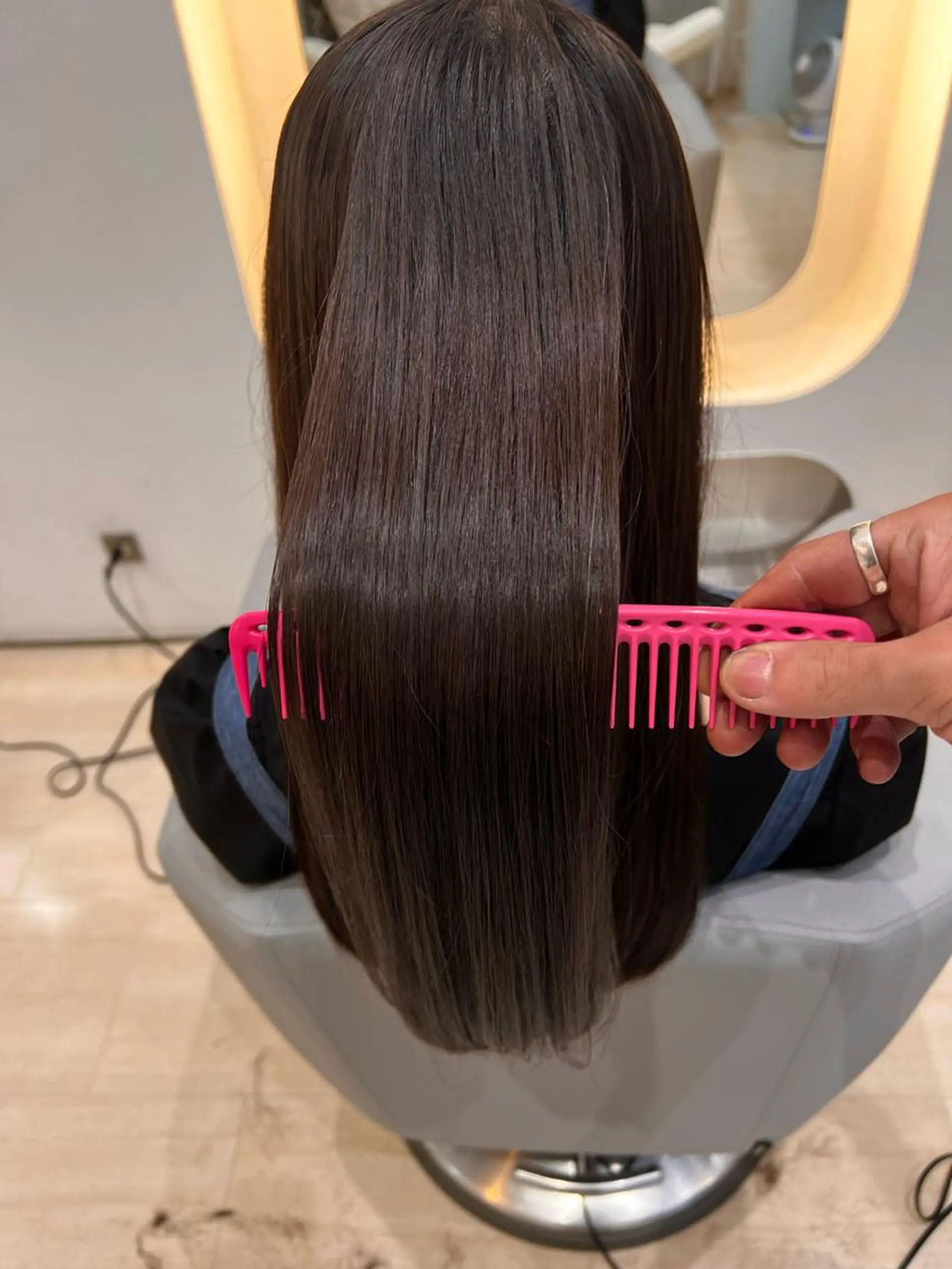 ミディアム カラー パーマ ヘアアレンジ メンズ キッズ ネイル マツエク・マツパ アイブロウ ヘアカラー 艶髪美容師堀井 凌平のヘアスタイル
