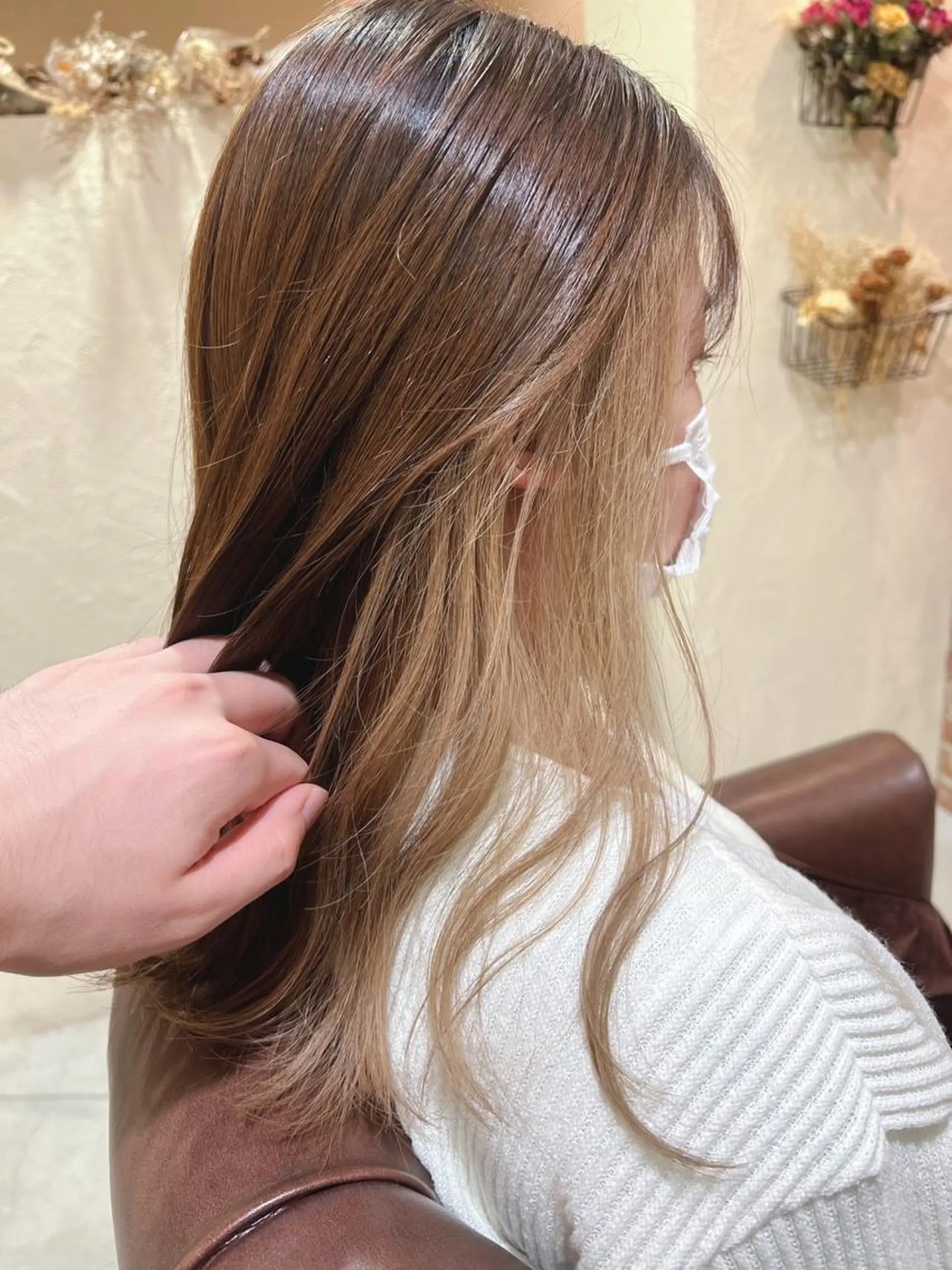 セミロング ✨ミニモ限定価格◎ ブリーチ無しカラーのヘアスタイル