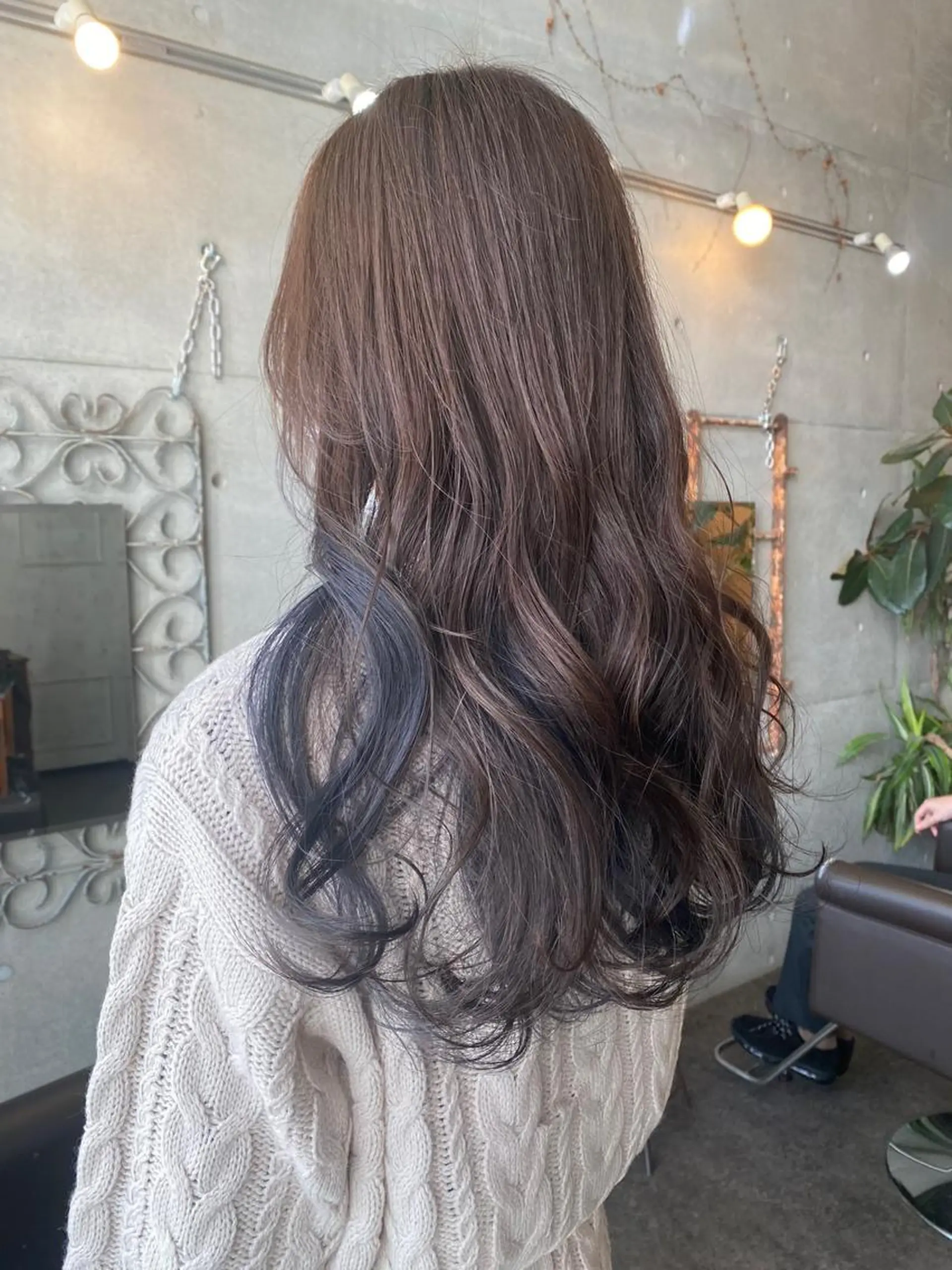 ロング カラー パーマ ヘアアレンジ メンズ キッズ ネイル マツエク・マツパ アイブロウ モリモト サナのヘアスタイル