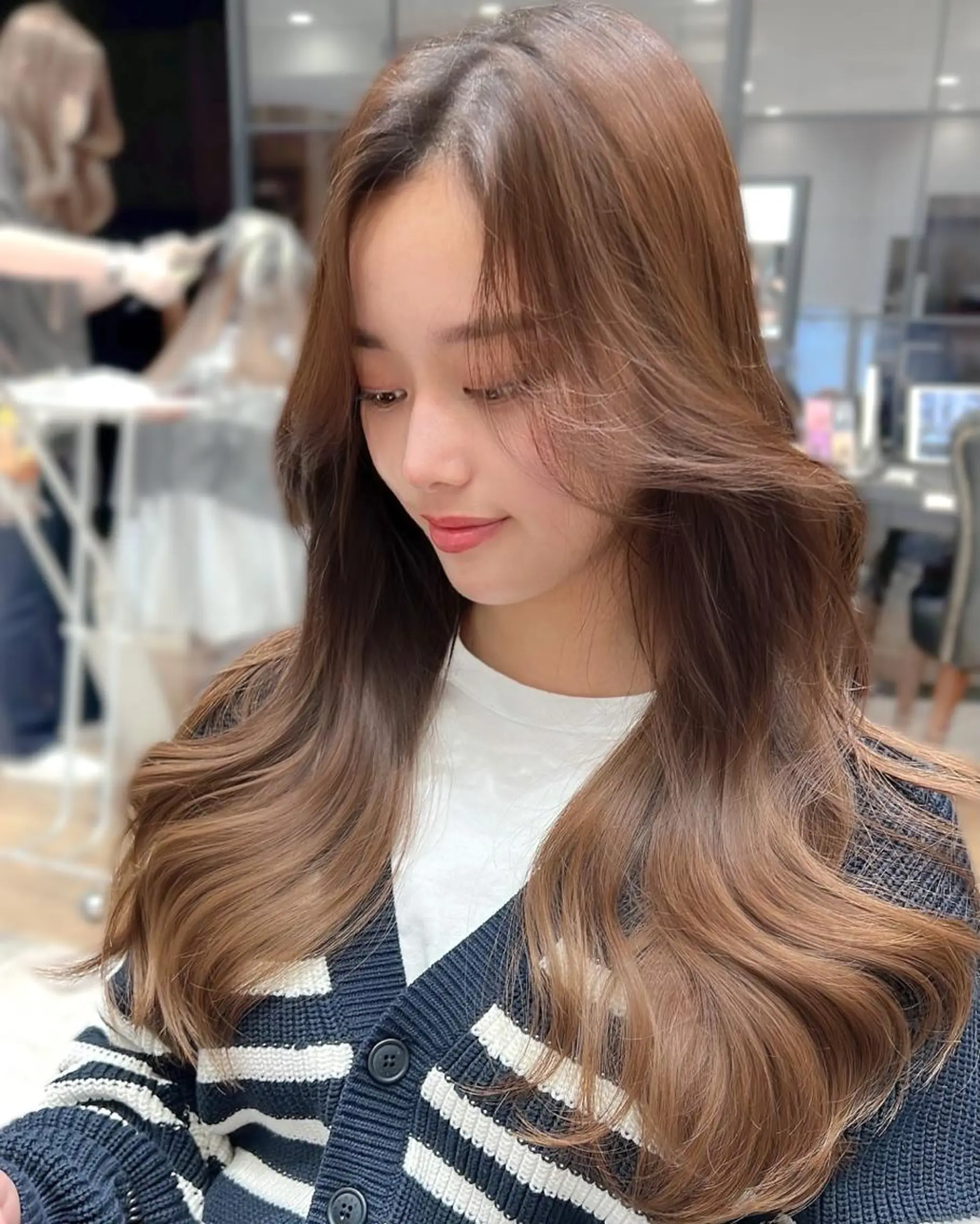 ロング ハッシュカット ヨシンモリ レイヤーカット ロング シースルーバング 韓国ヘア🇰🇷髪質 改善たけるのヘアスタイル