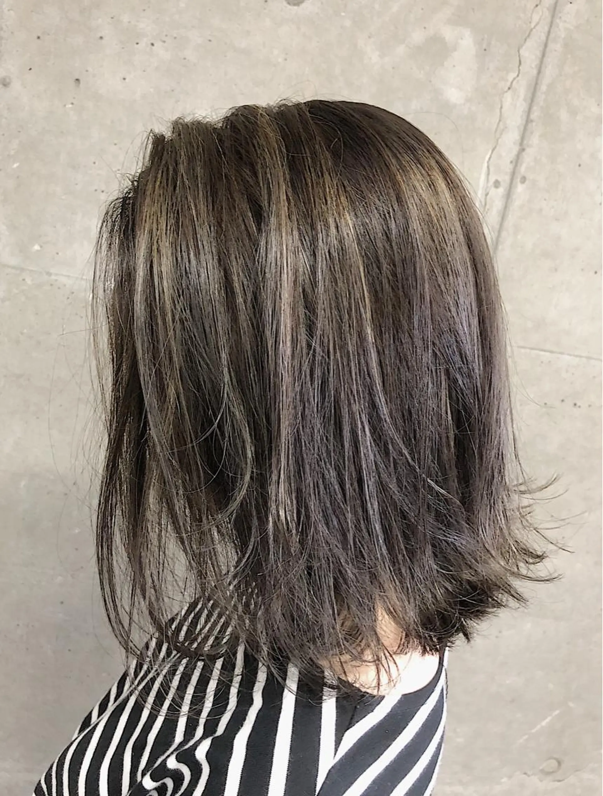 ミディアム カラー グレージュ ハイライトカラー ハイライト 【t.a.g（タグ）】所属・ノンダメージ髪質改善 カラー💎/KURAのヘアスタイル