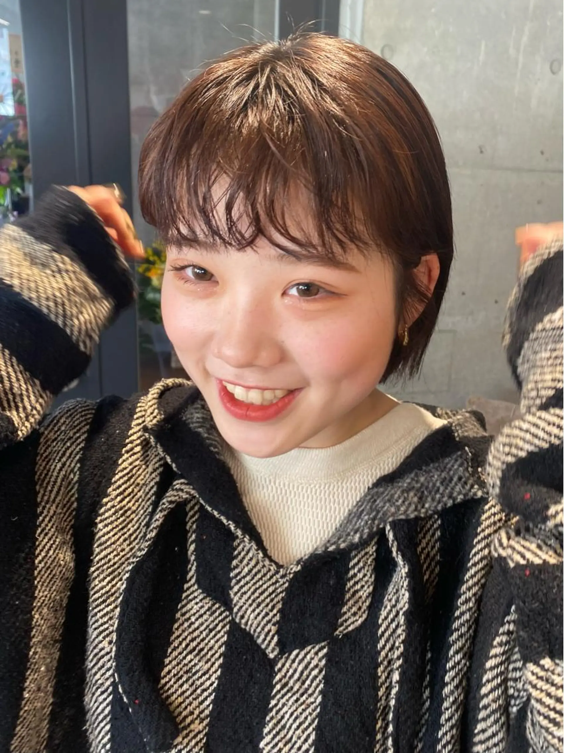 ショート パーマ Yahiko ハイトーンのヘアスタイル