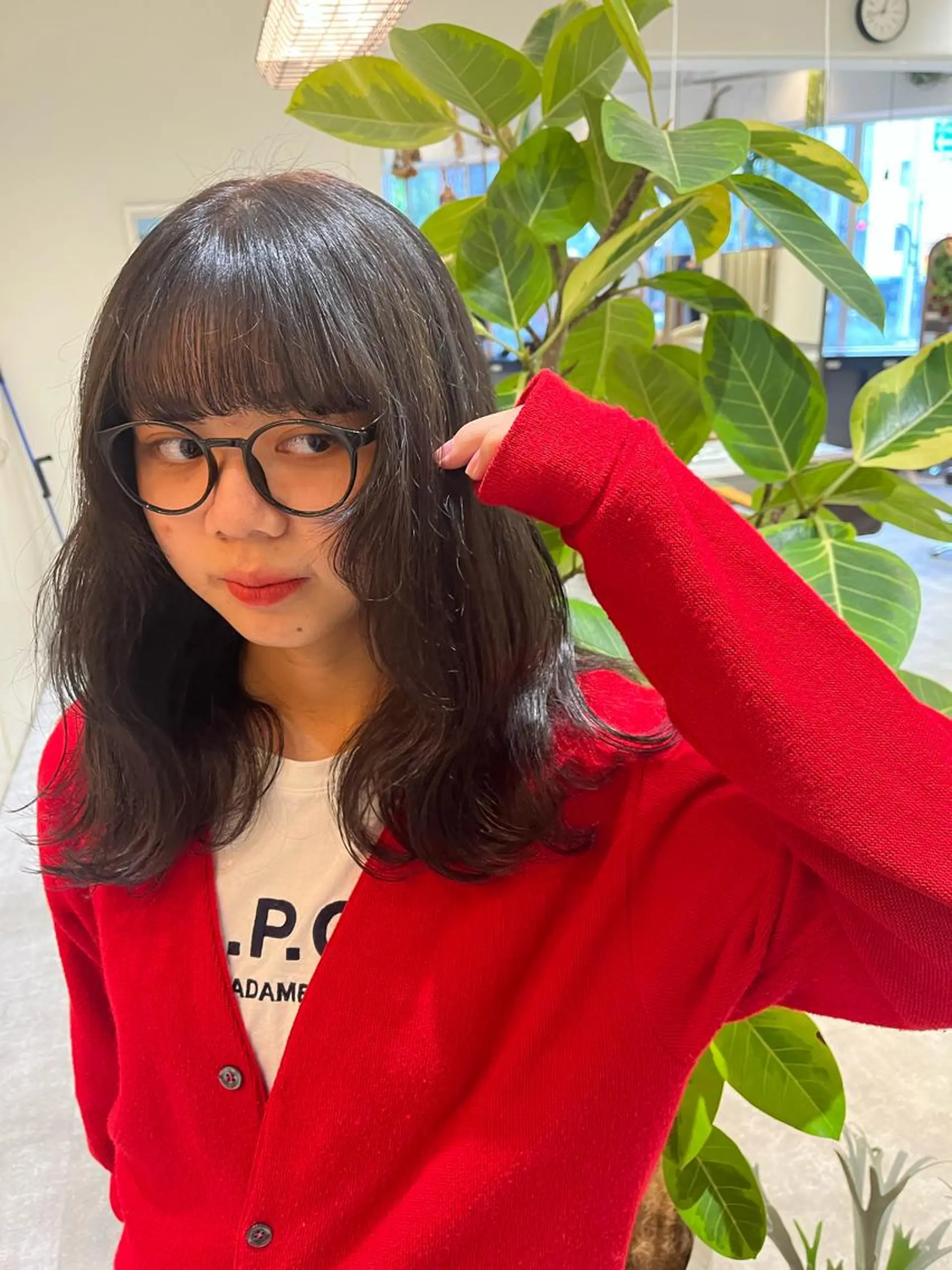 ミディアム ヘアカラー SIKI yuuna モテ韓国ヘア☁️のヘアスタイル