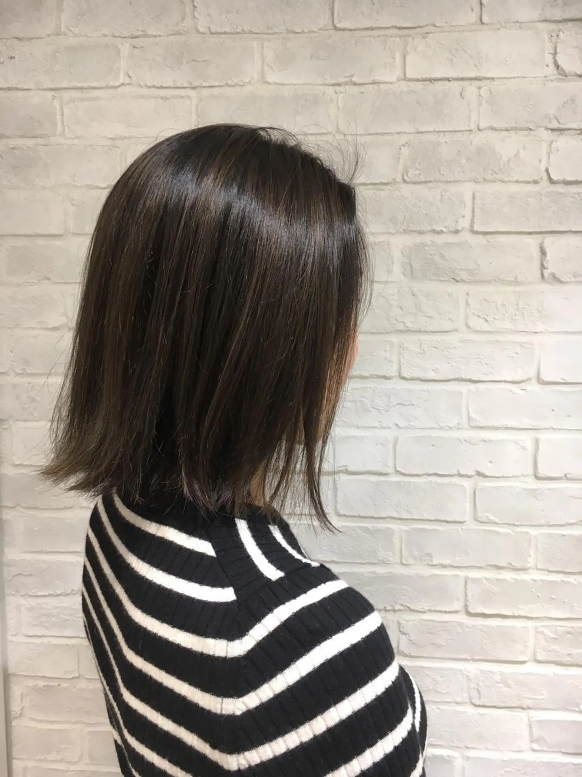 カラー ハイライトカラー カット トリートメント 江原 彩華のヘアスタイル