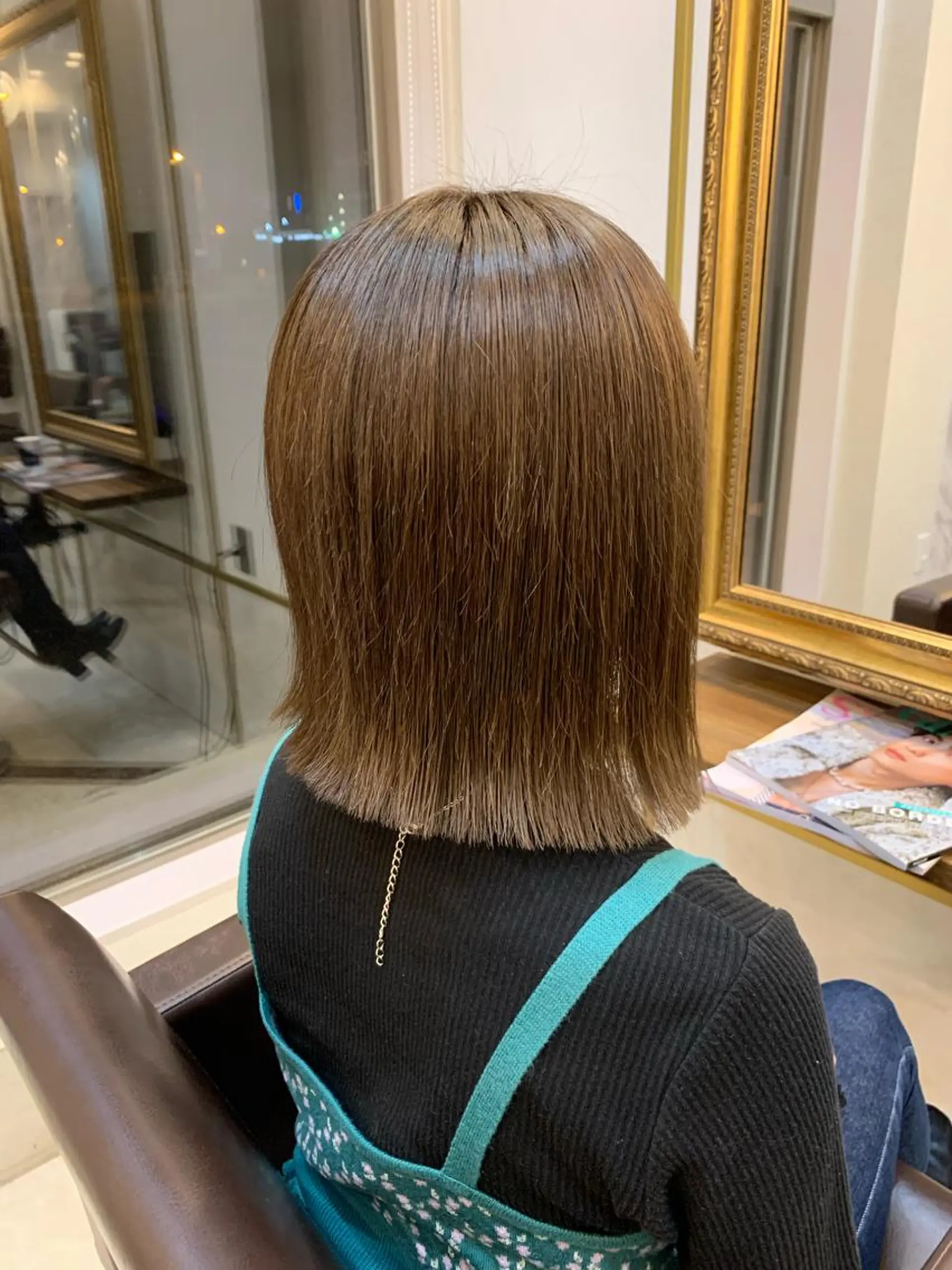 ミディアム カラー ブラウンカラー ボブ 外ハネヘア REM_aokijima所属・土屋 竣奨のヘアスタイル
