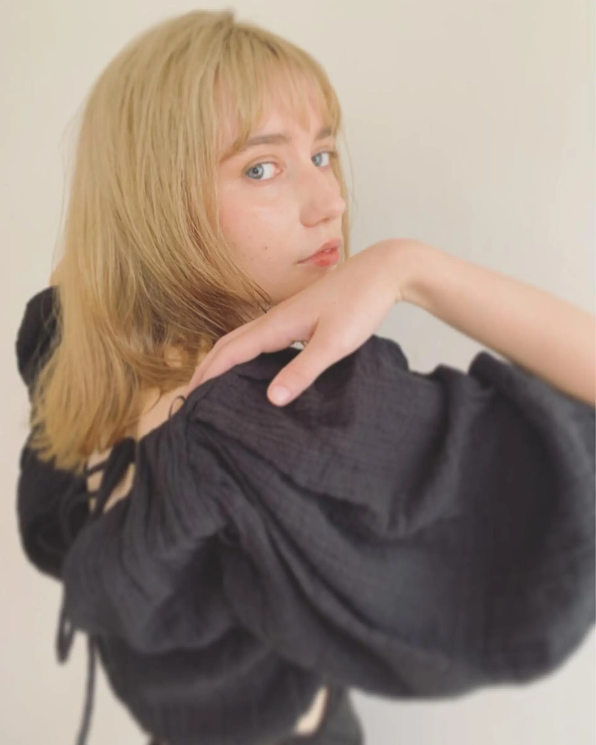 セミロング 顔周りカット レイヤーカット ✨️奥田良太✨️のヘアスタイル