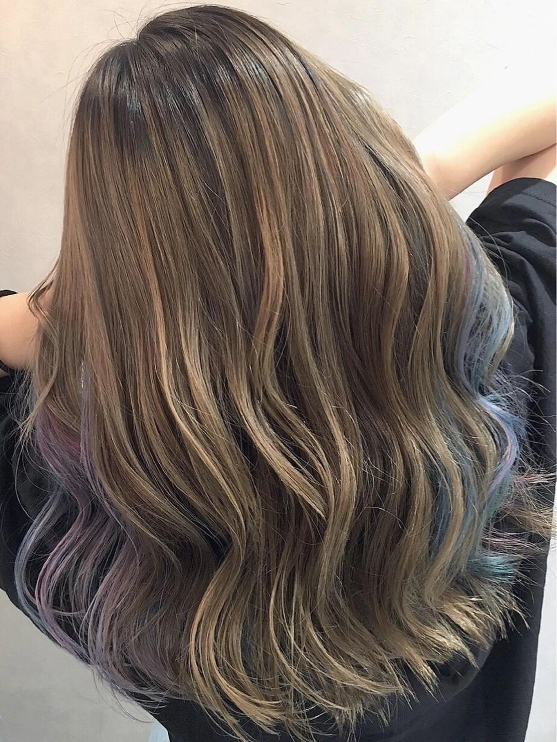 ロング ヘアカラー トリートメント 西藤 葵のマツエク・マツパデザイン