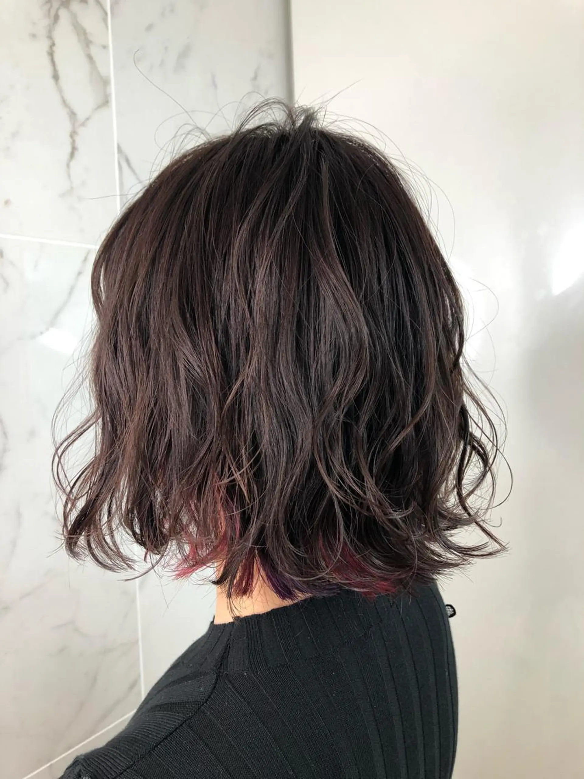 ミディアム カラー インナーカラー AVANCE emiのヘアスタイル