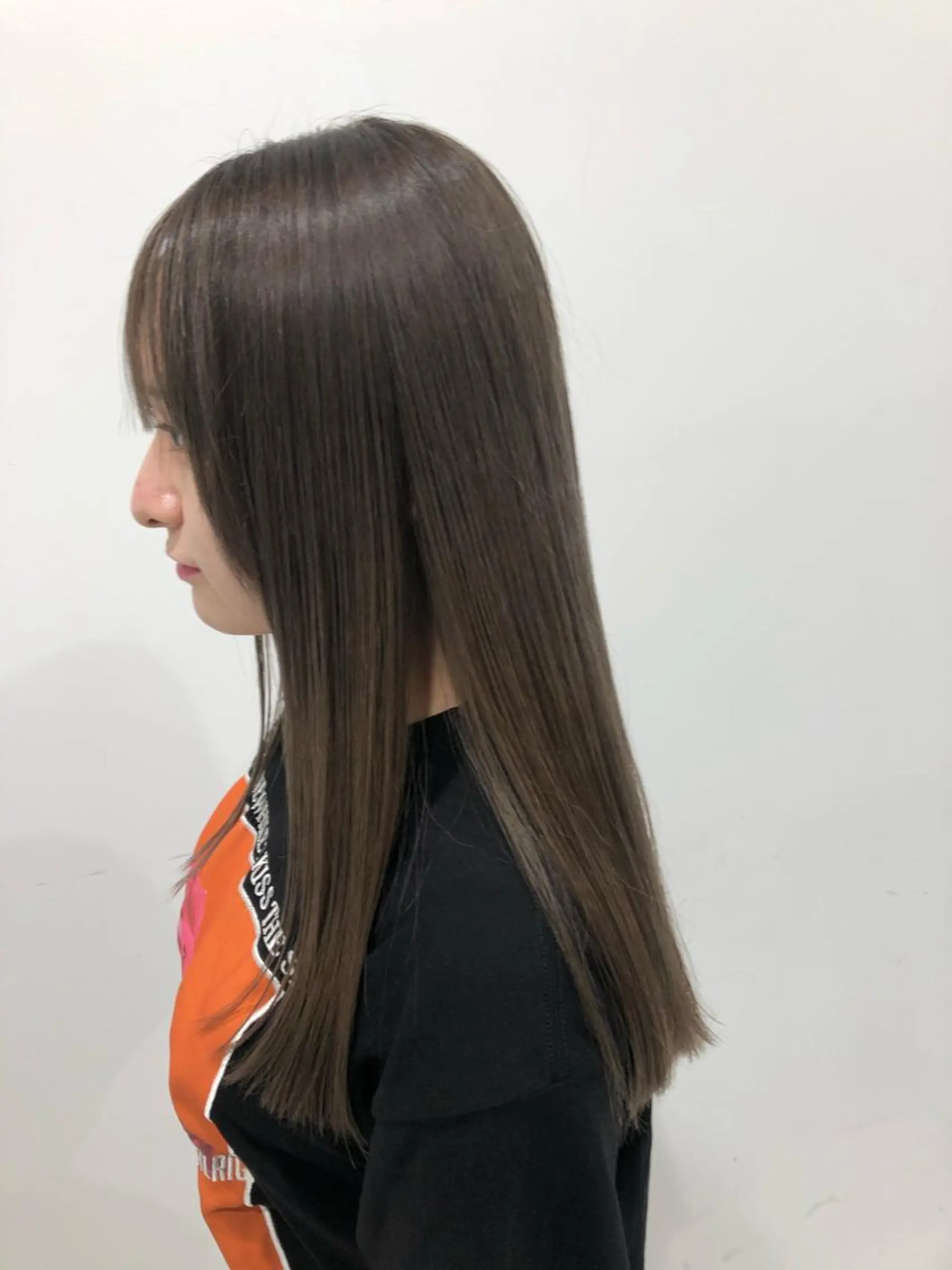 ロング カラー グレージュ KURUMI /NINE麻布十番のヘアスタイル