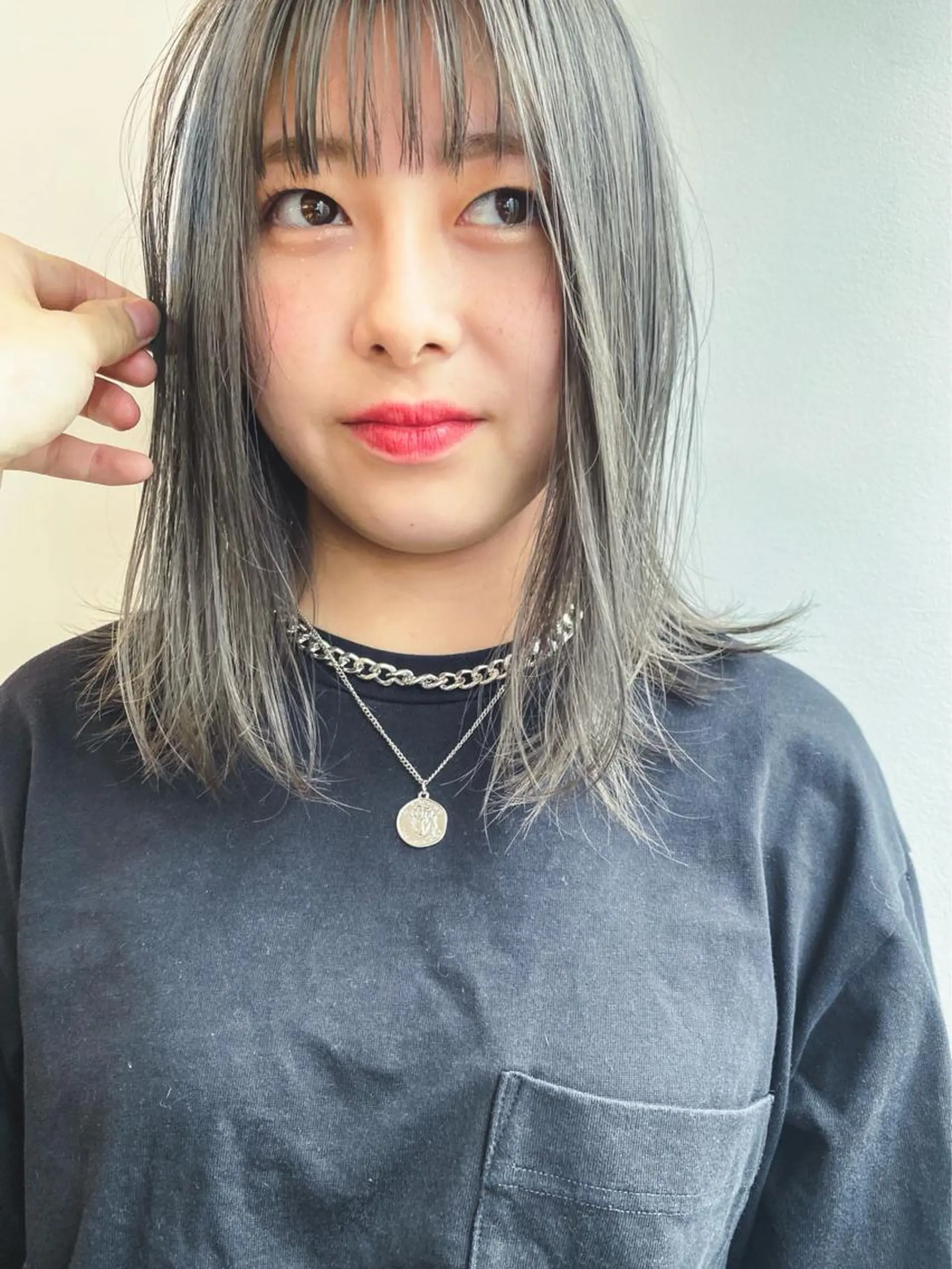 ミディアム カラー グレージュ カット ヘアカラー デザインカラー/ 火ノ見🪡のヘアスタイル