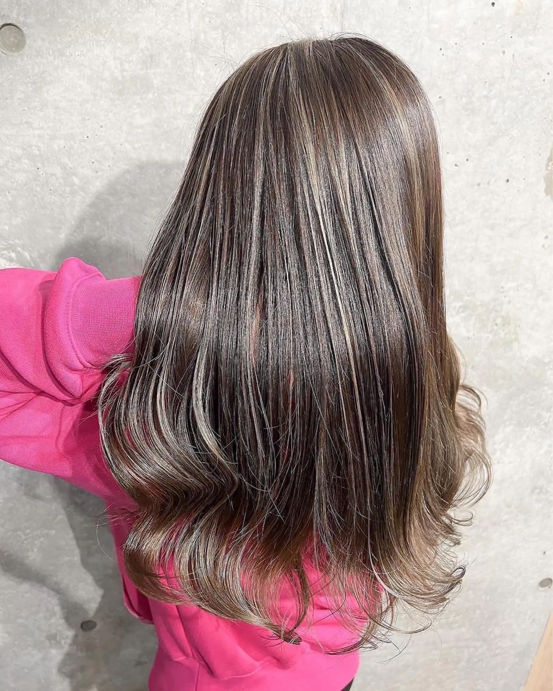 セミロング WISTERIA ANNEX 銀座【ウィステリア アネックス】所属・髪質改善 スペシャリストのヘアスタイル